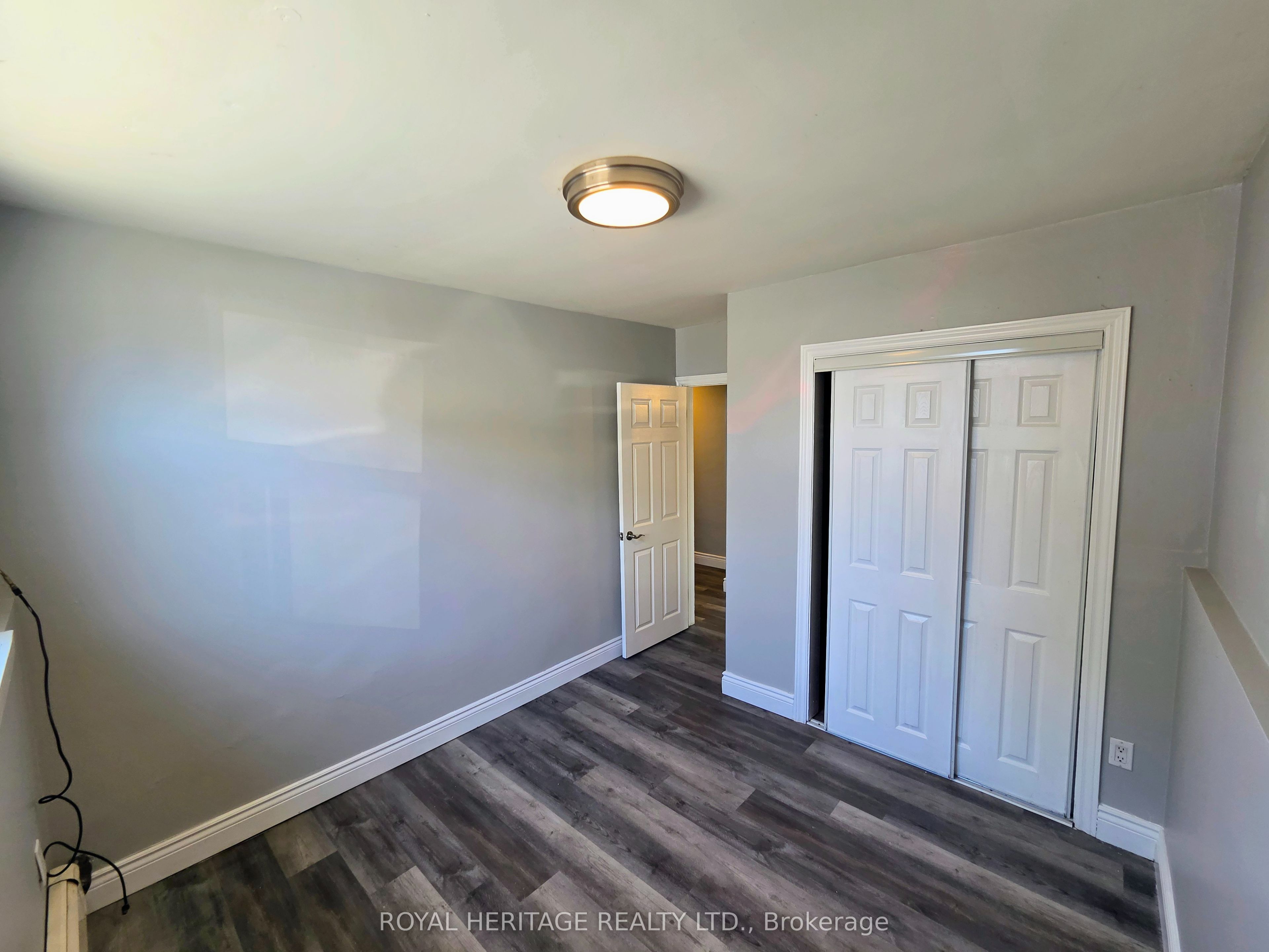 300 Montrave Avenue 4 Property Photo 10