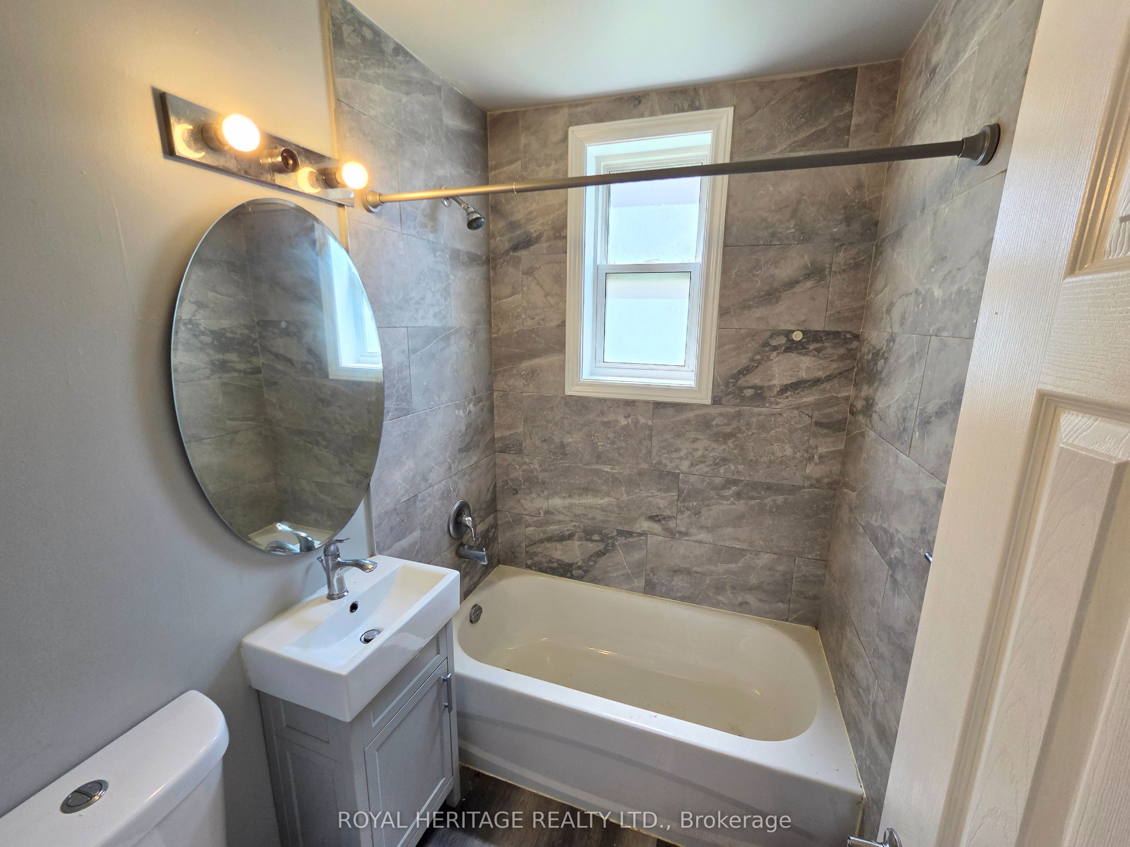 300 Montrave Avenue 4 Property Photo 14
