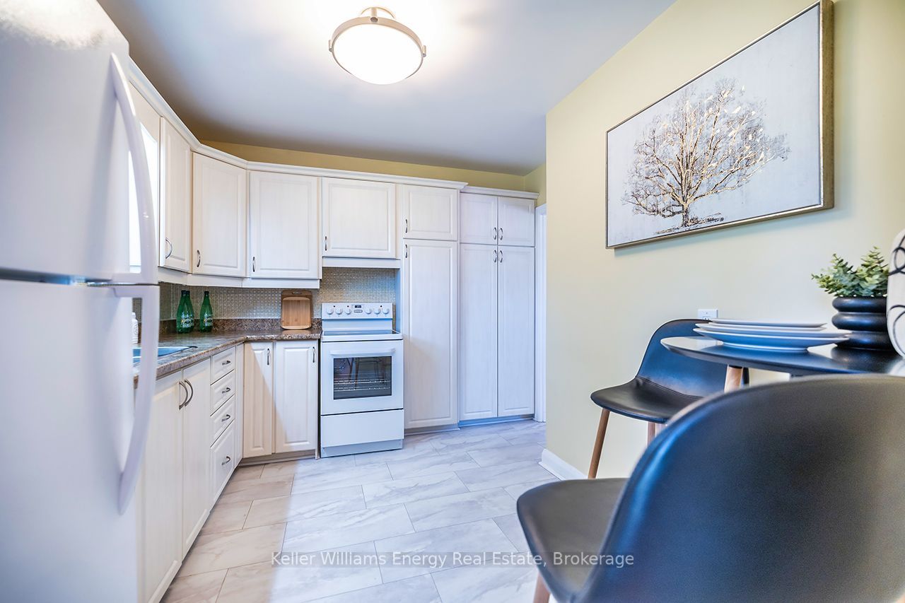 403 Rossmount Avenue Property Photo 7