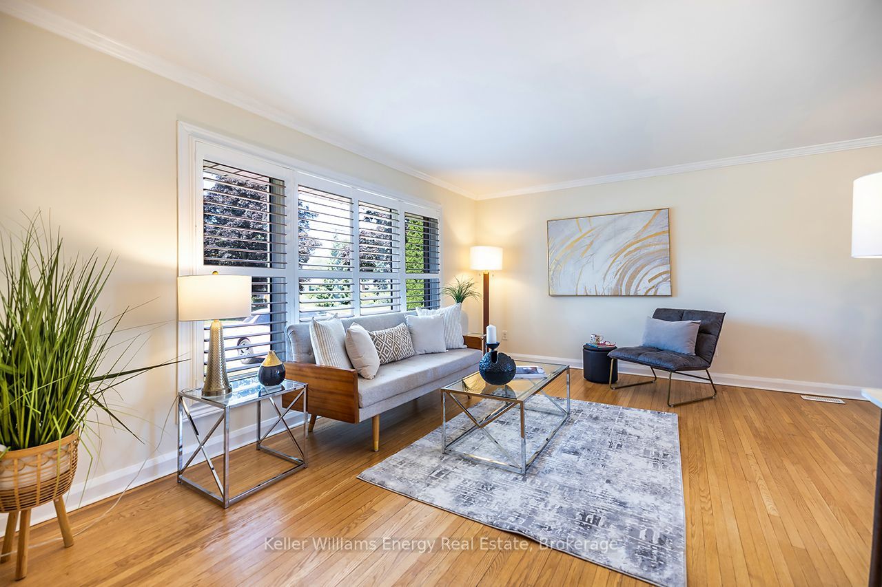 403 Rossmount Avenue Property Photo 11