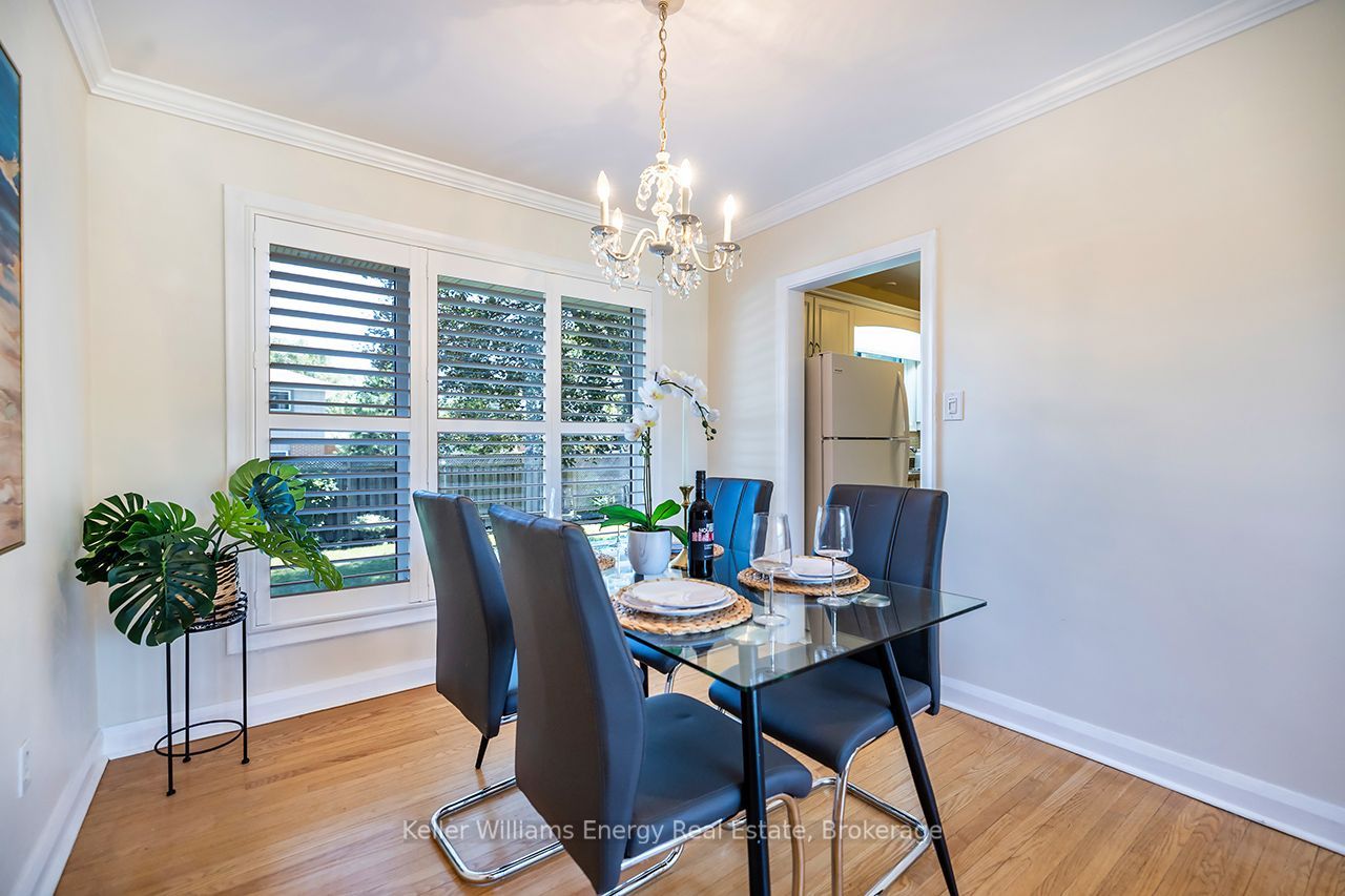 403 Rossmount Avenue Property Photo 14