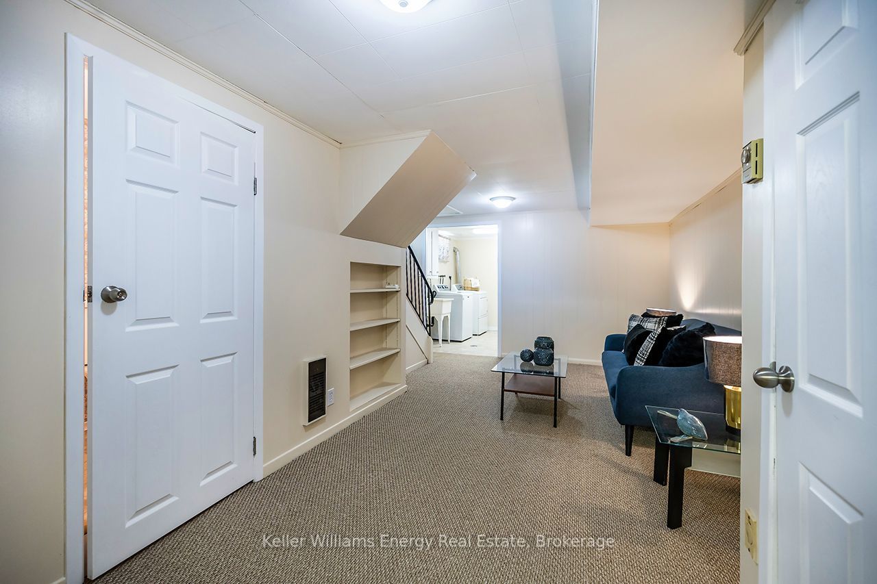 403 Rossmount Avenue Property Photo 25