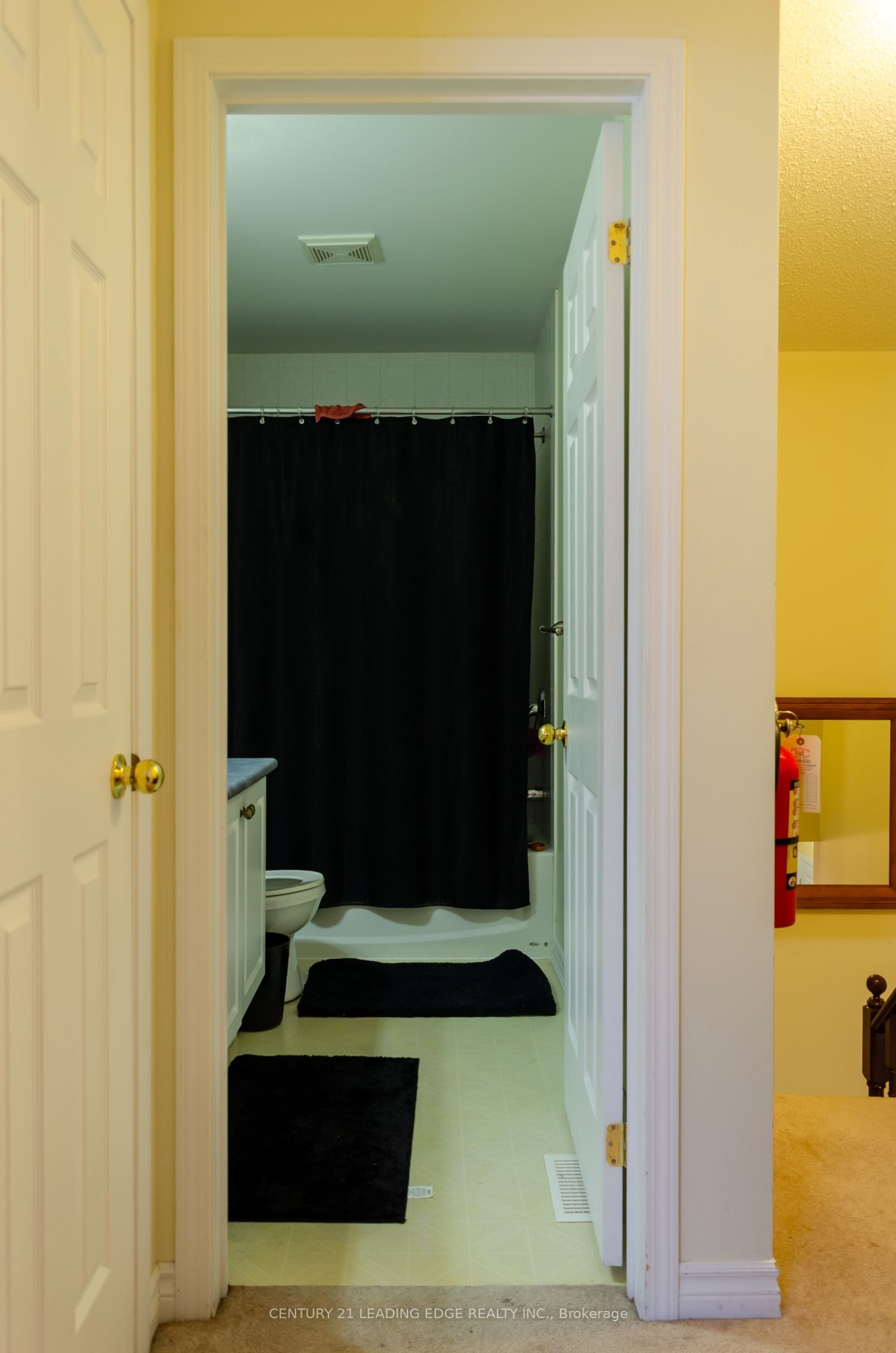 1218 Macinally Court Room Property Photo 5