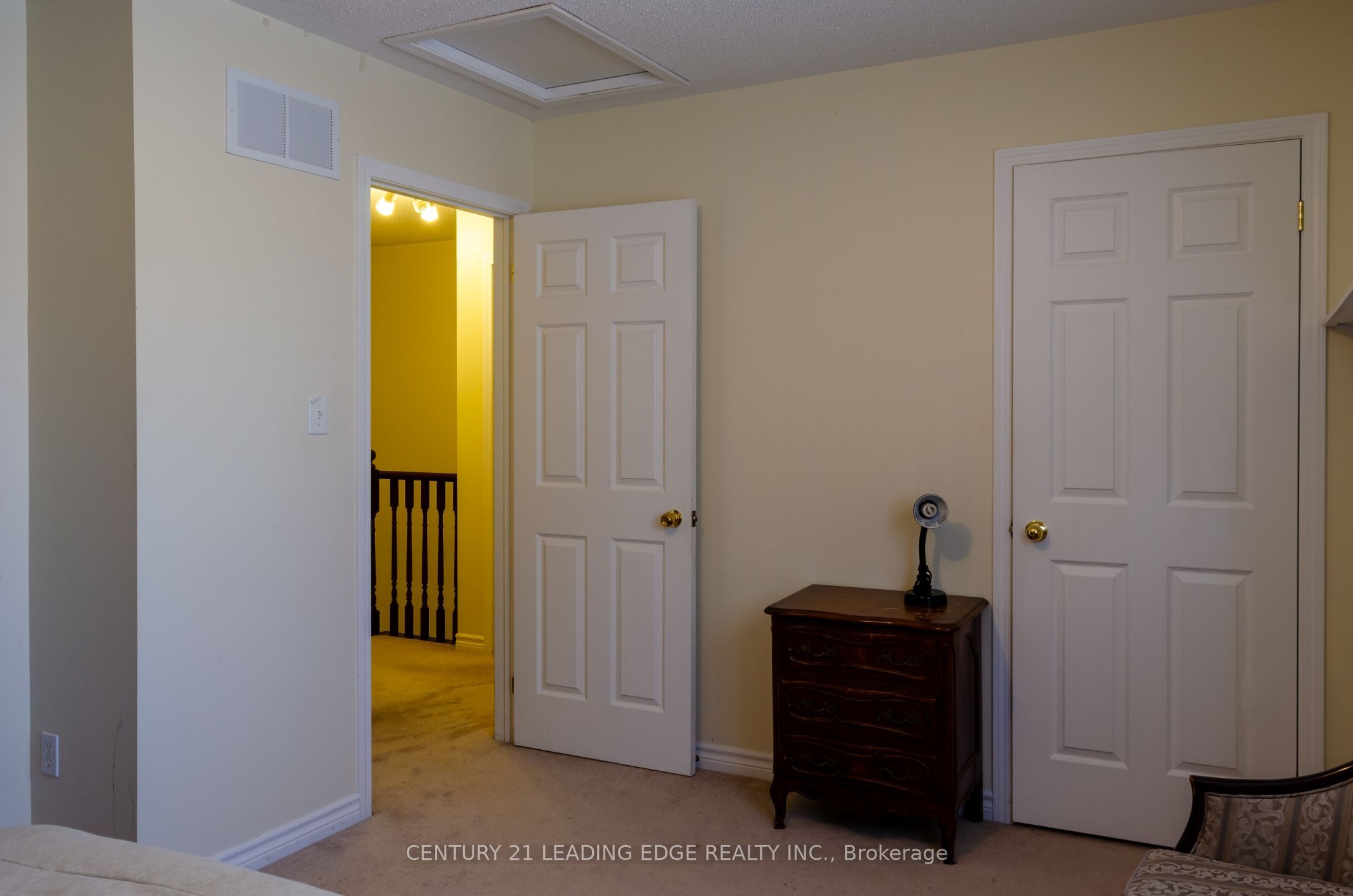 1218 Macinally Court Room Property Photo 6