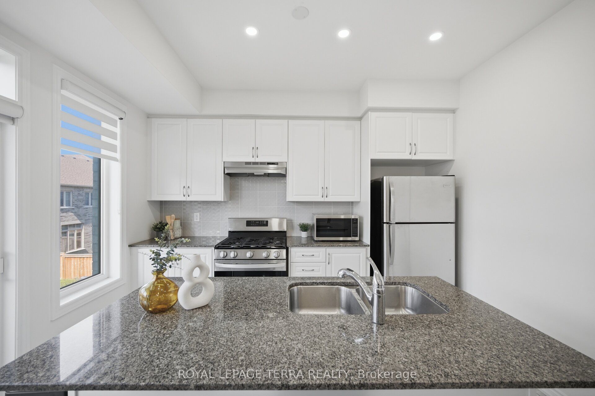38 Hallmark Way Property Photo 6
