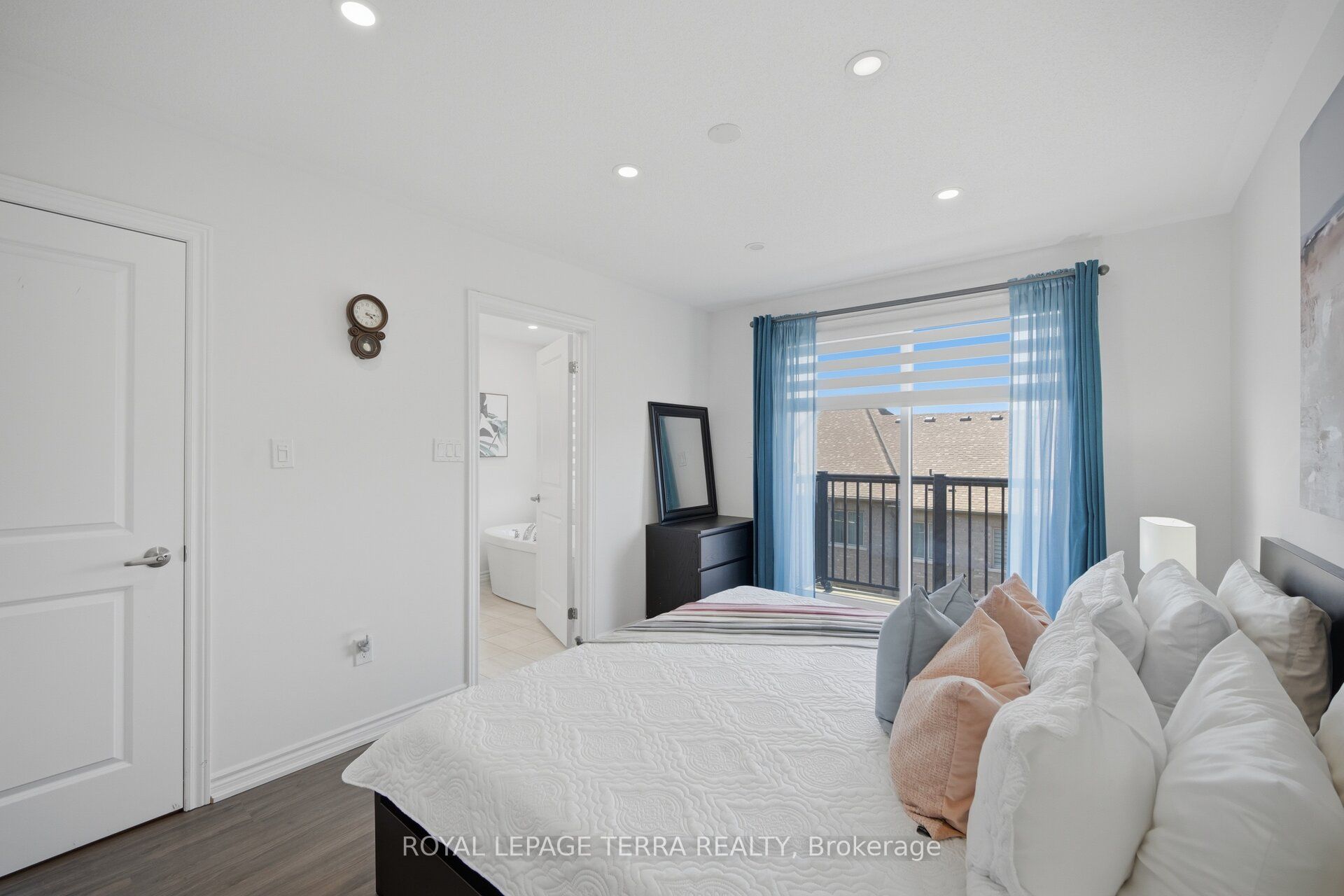 38 Hallmark Way Property Photo 18