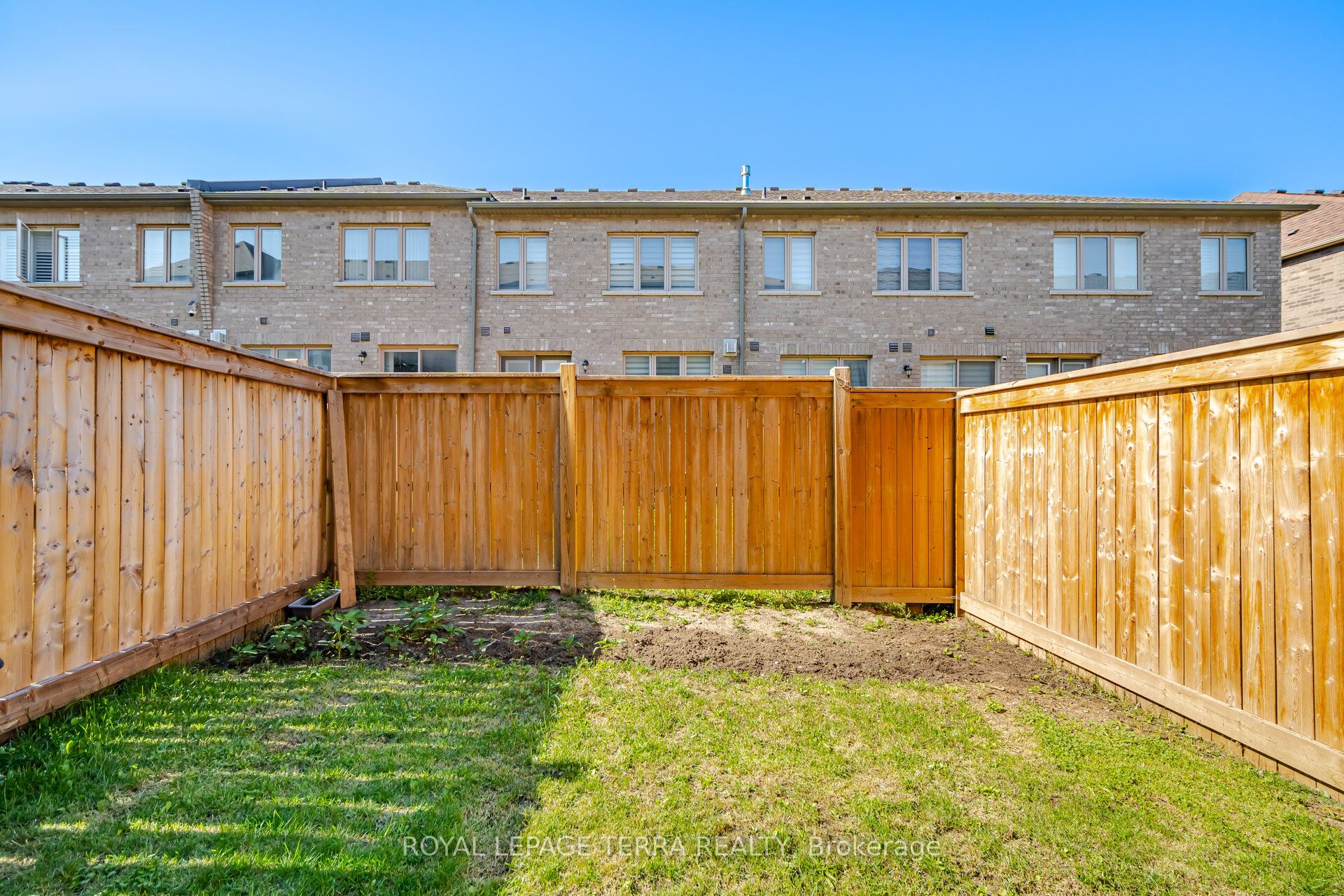 38 Hallmark Way Property Photo 39