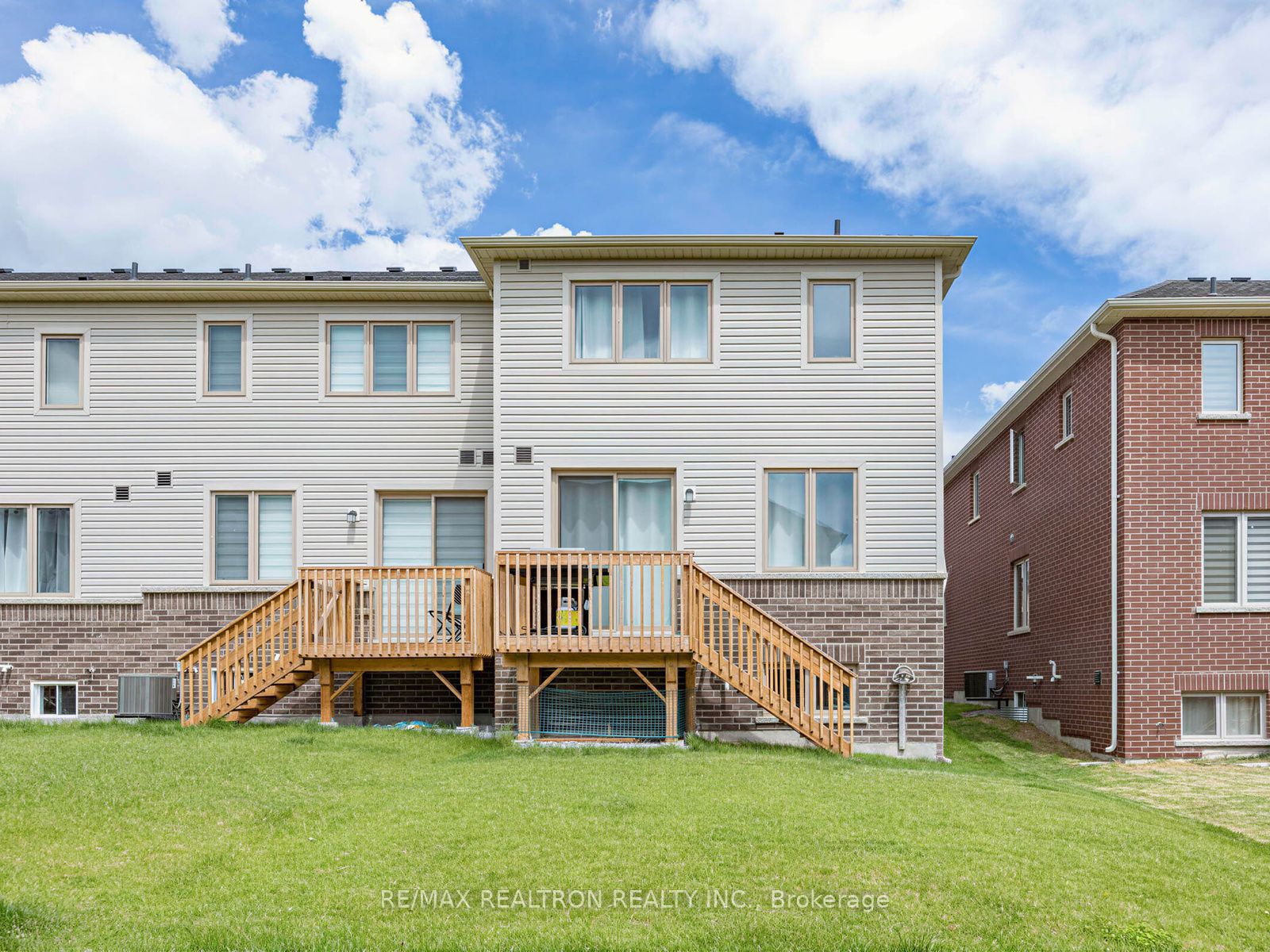 2024 Cameron Lott Crescent Property Photo 16