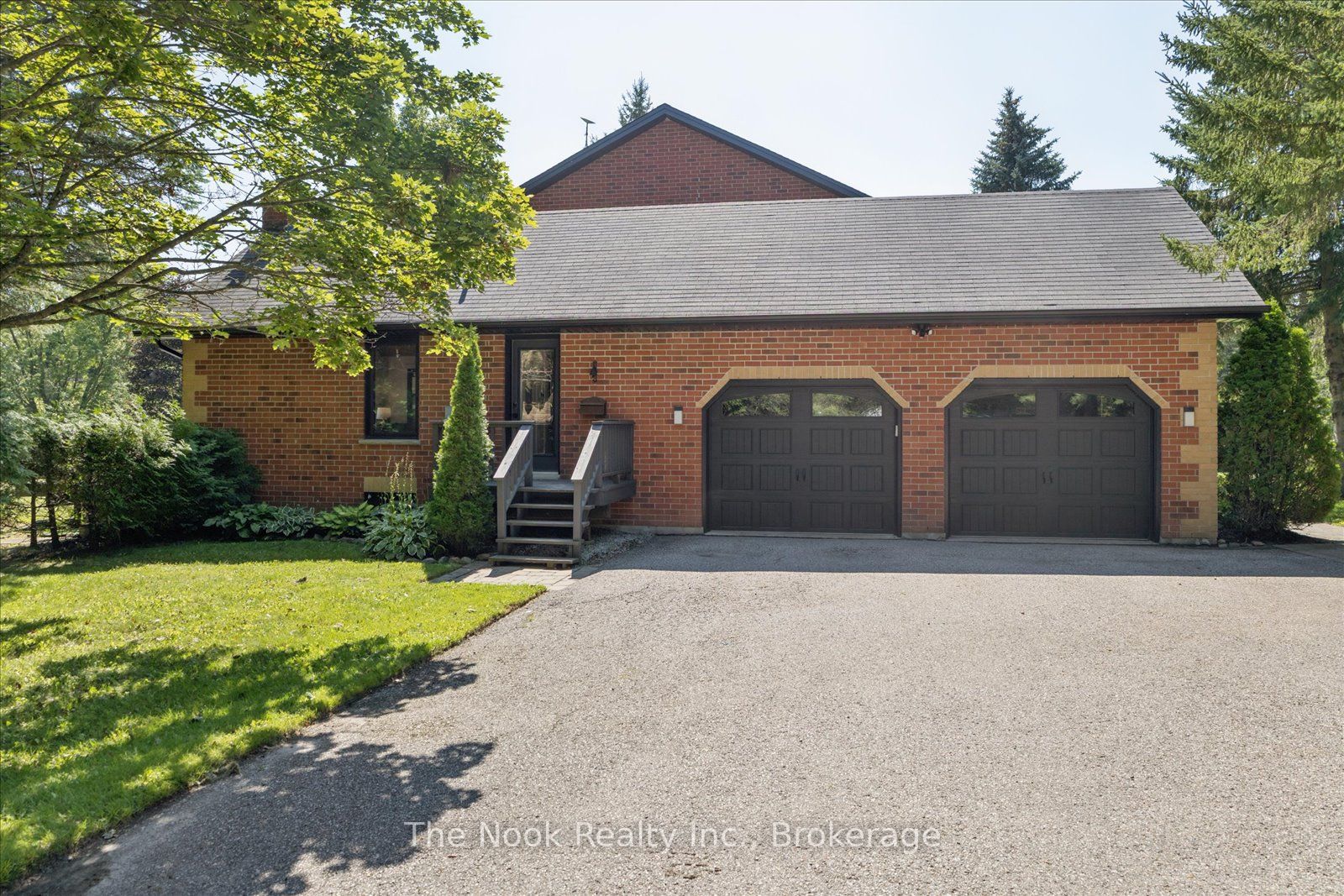 365 Townline Road W Property Photo 5