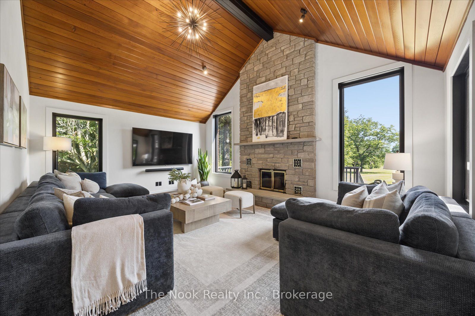 365 Townline Road W Property Photo 6