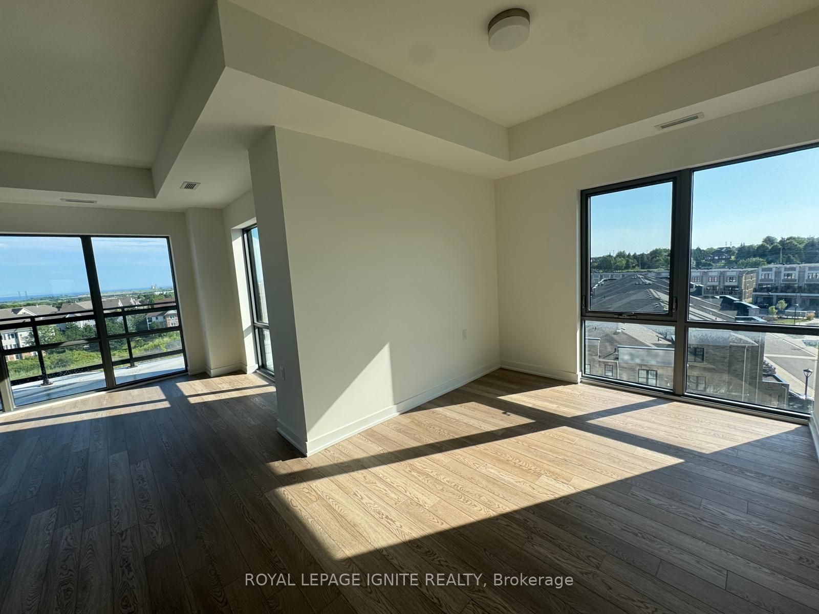 51 Clarington Boulevard 622 Property Photo 10
