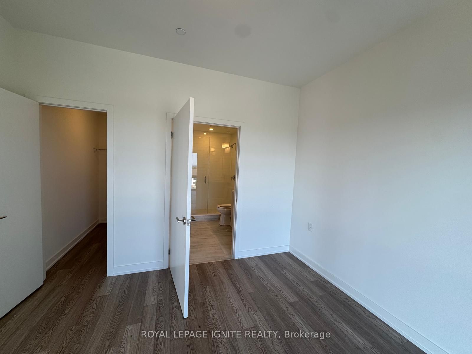 51 Clarington Boulevard 622 Property Photo 11