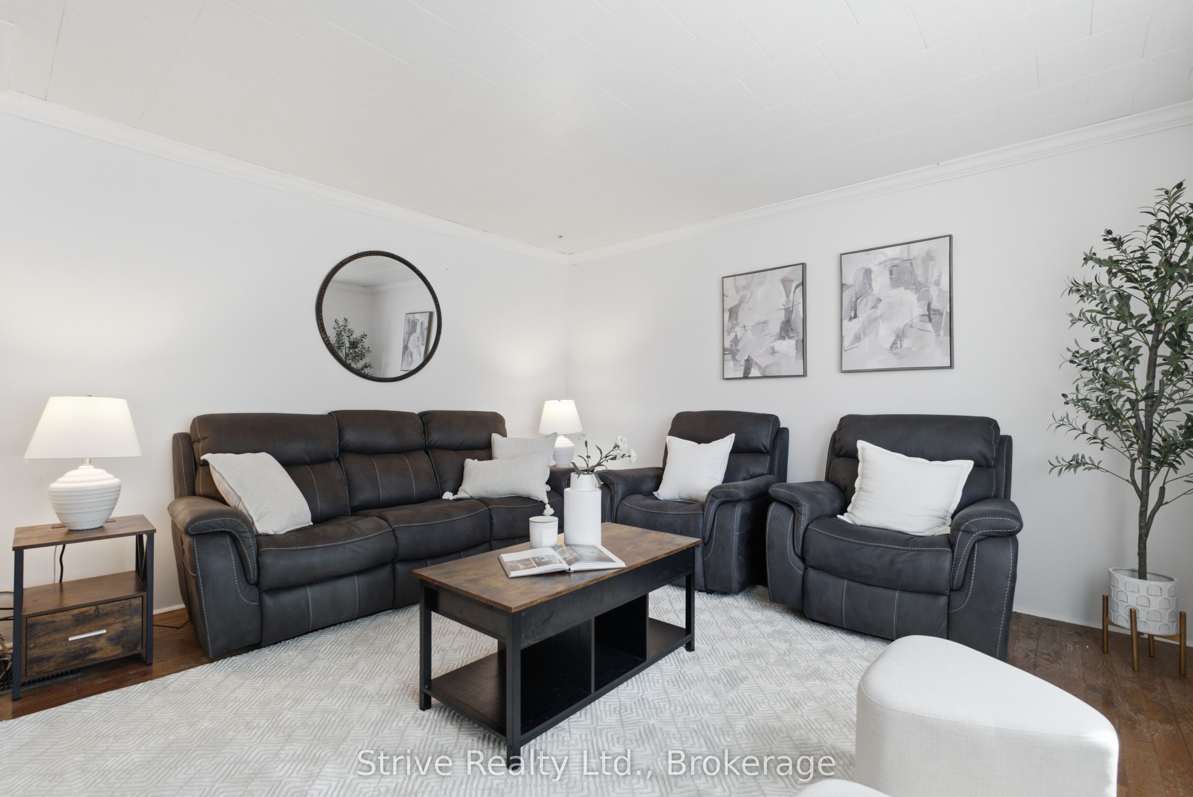 7 Admiral Road Property Photo 8