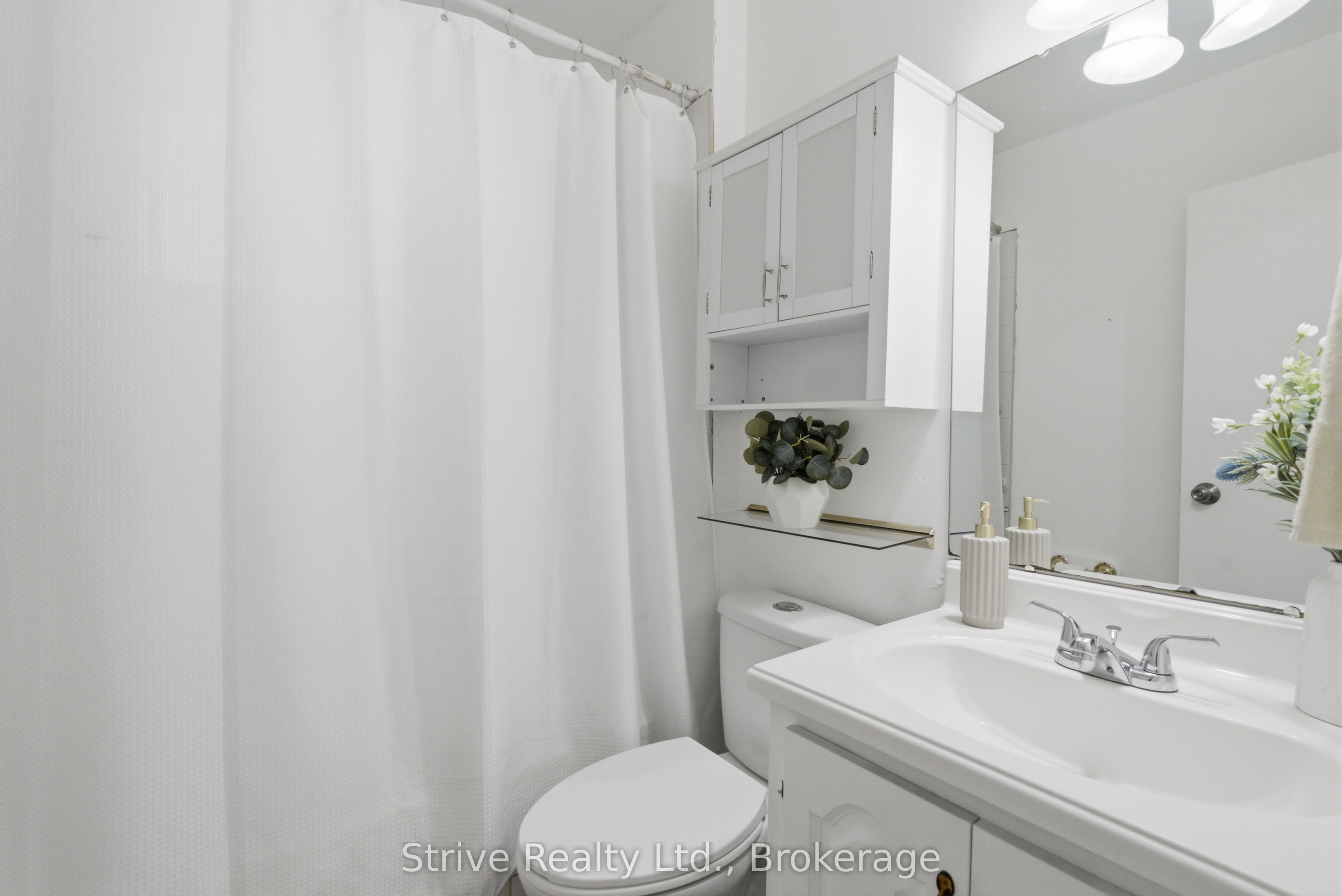 7 Admiral Road Property Photo 18