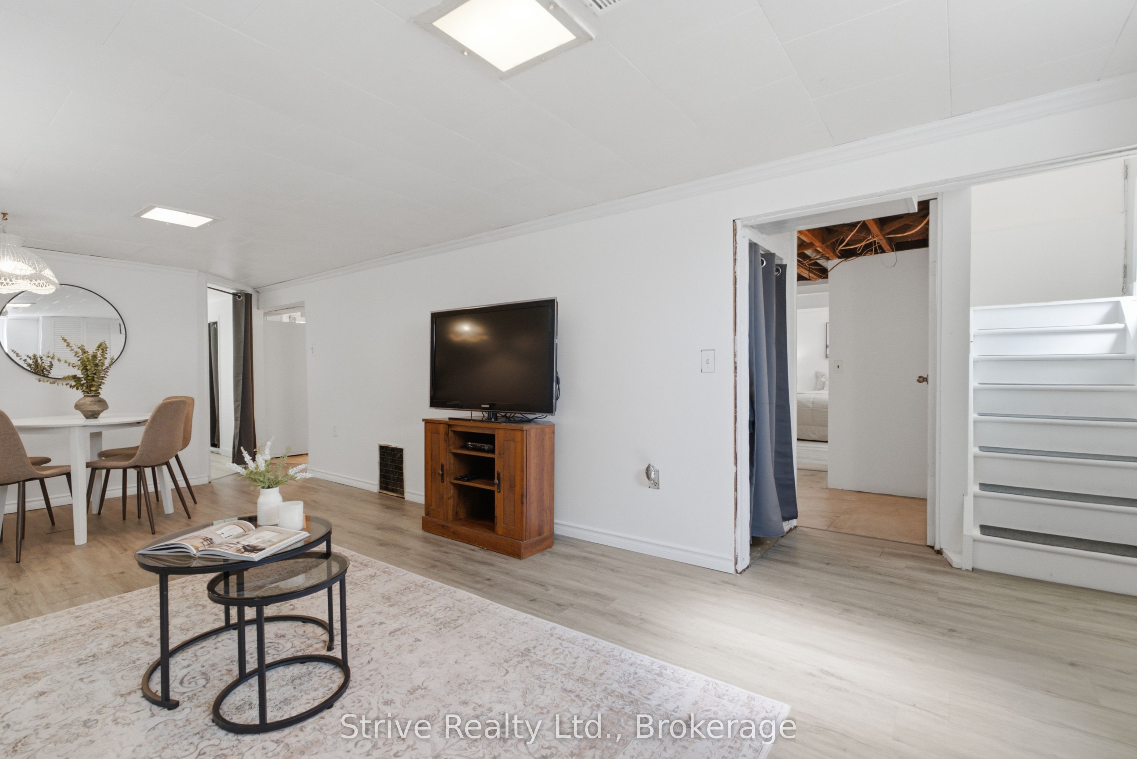 7 Admiral Road Property Photo 25