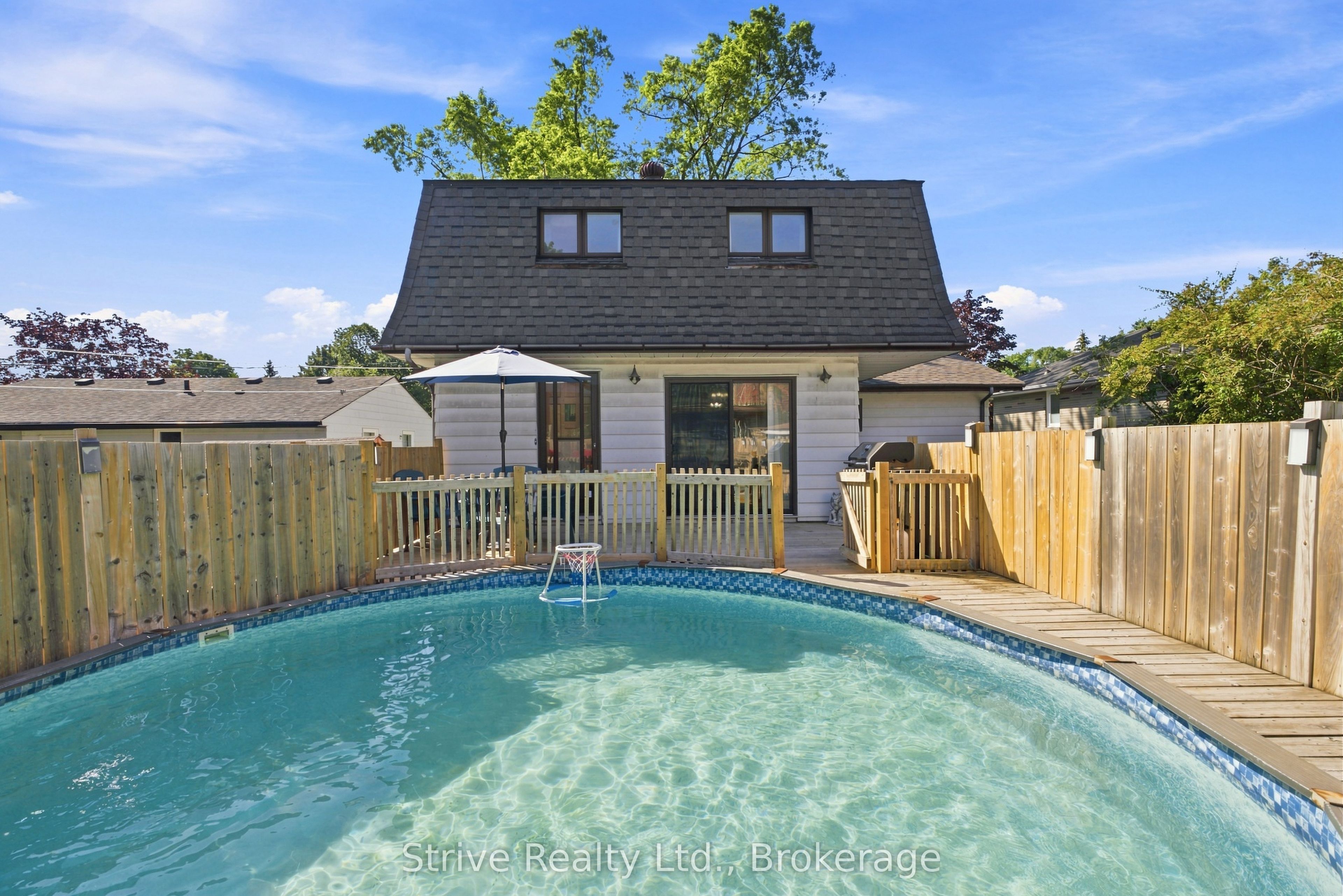 7 Admiral Road Property Photo 34