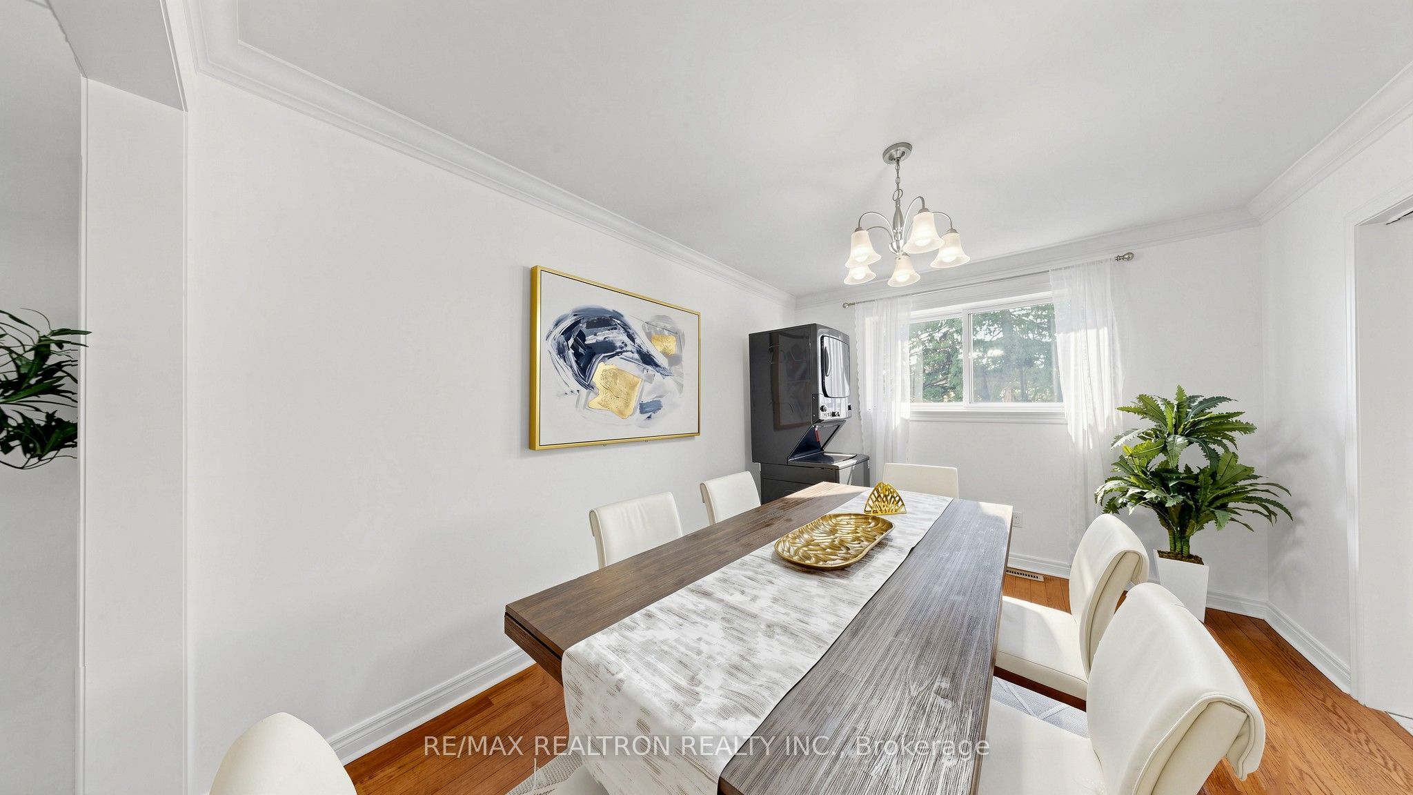 229 Chartland Boulevard S Property Photo 10