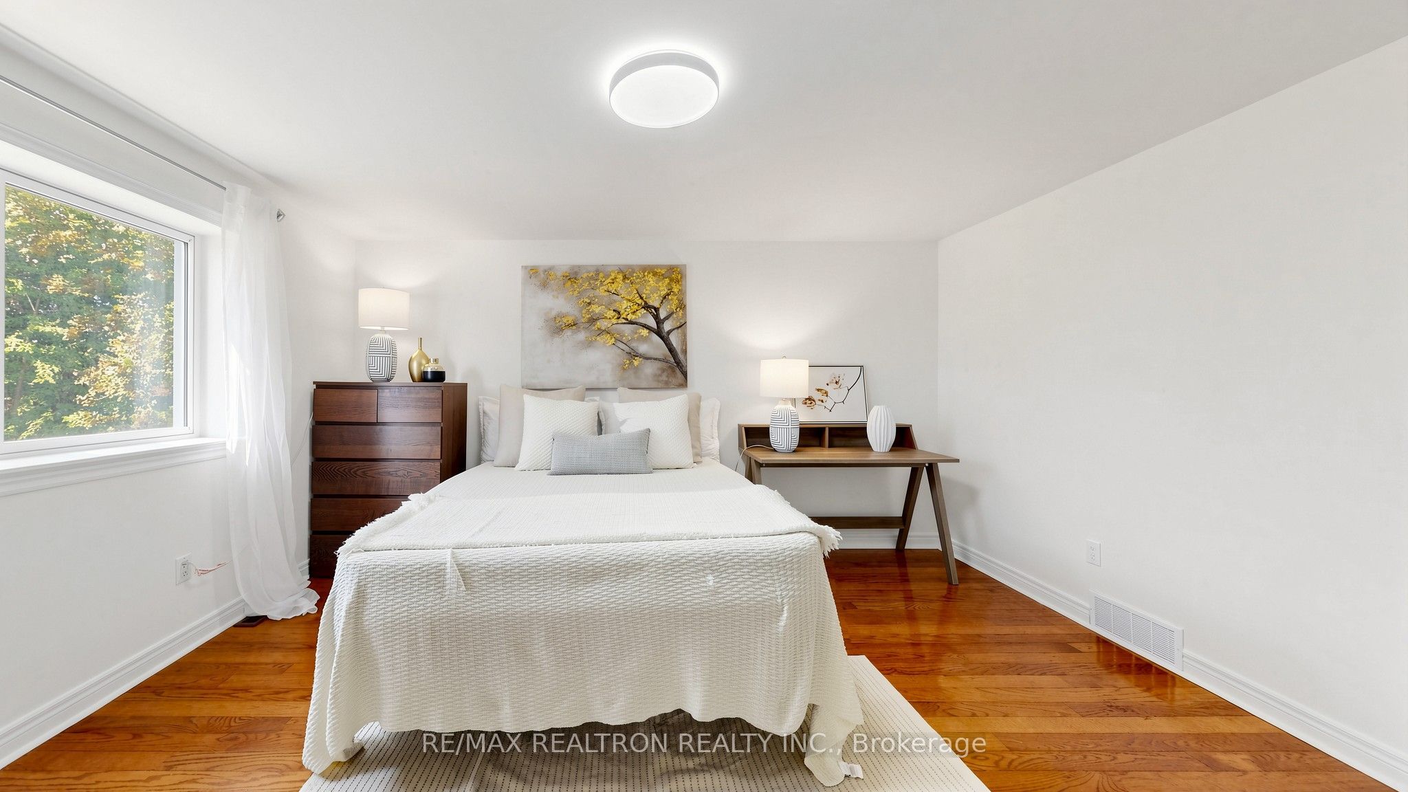 229 Chartland Boulevard S Property Photo 18