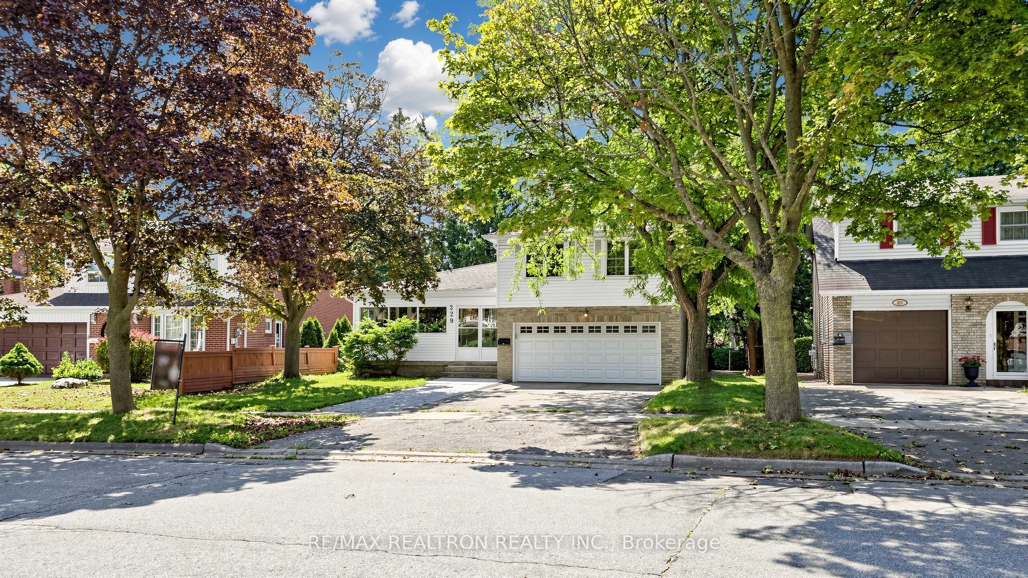 229 Chartland Boulevard S Property Photo 42
