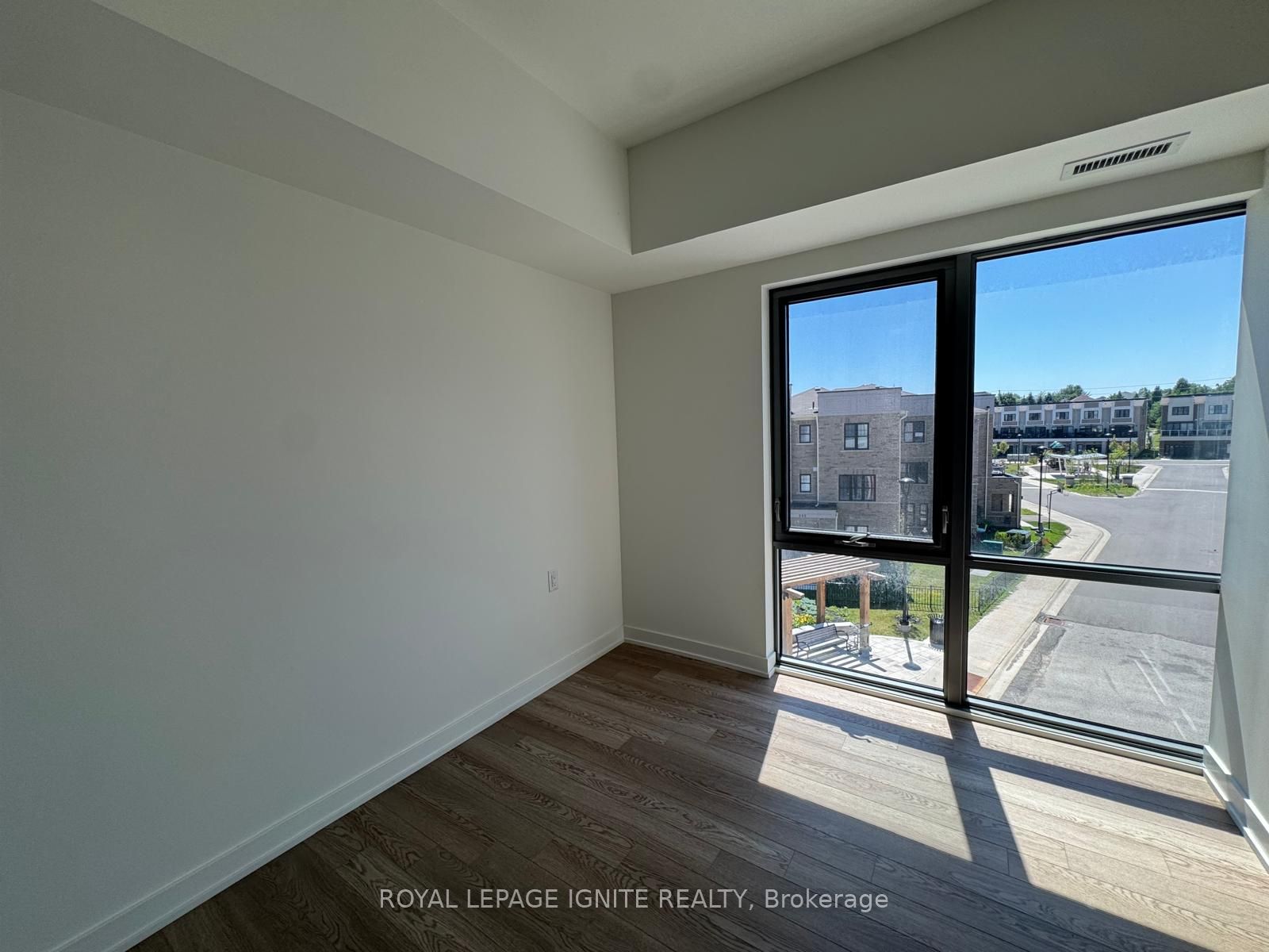 51 Clarington Boulevard 322 Property Photo 17