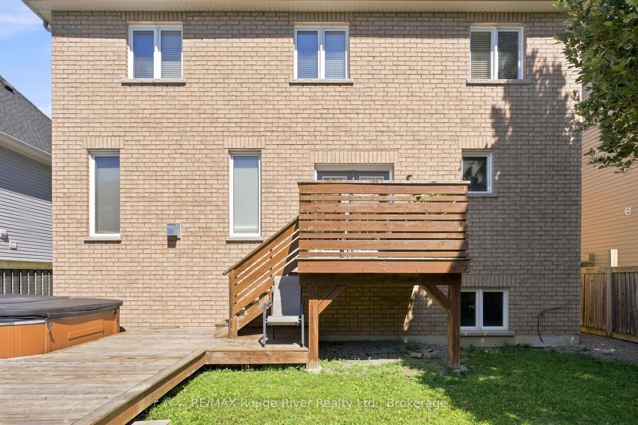 18 Rainbow Crescent Property Photo 43