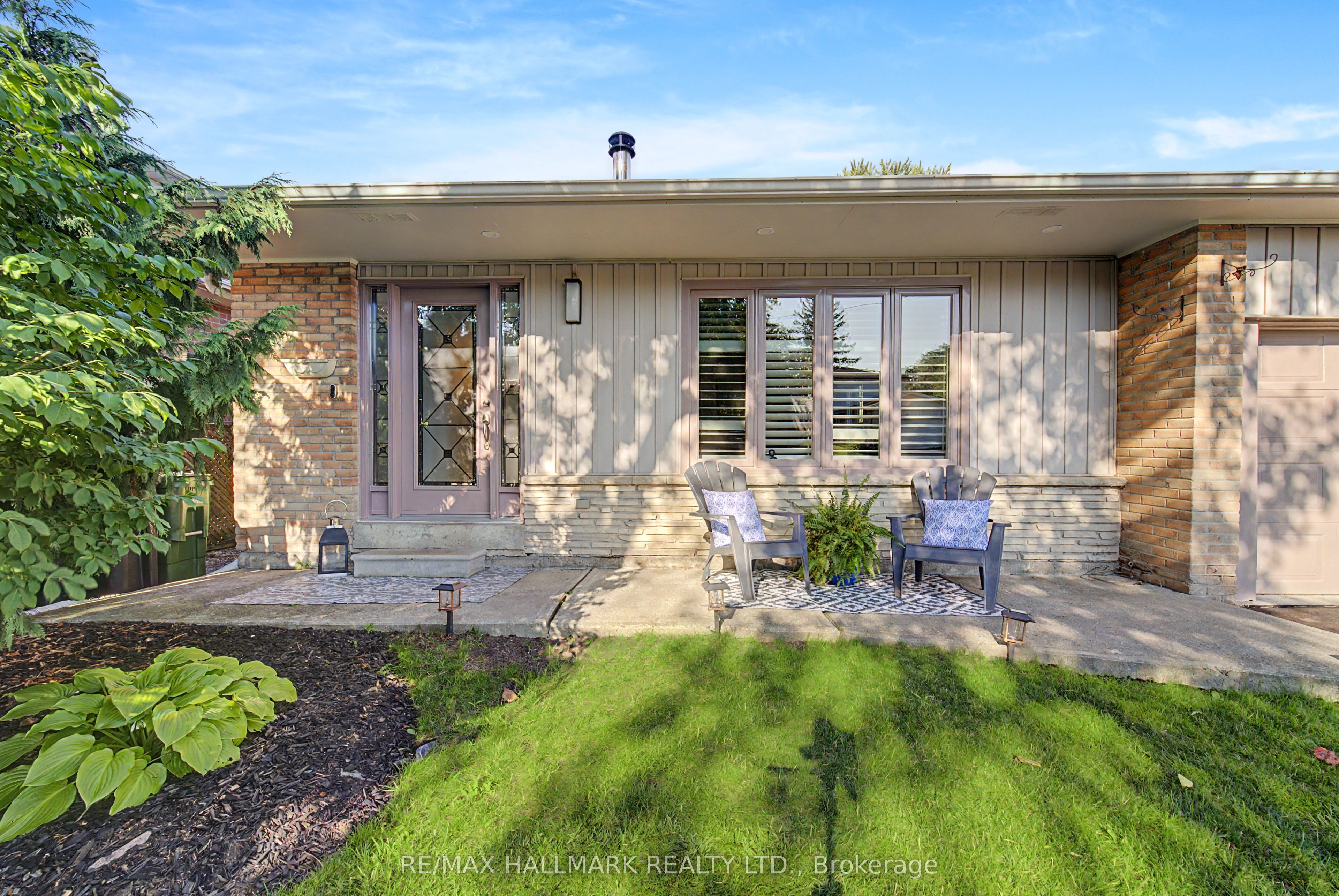 117 Clappison Boulevard Property Photo 3