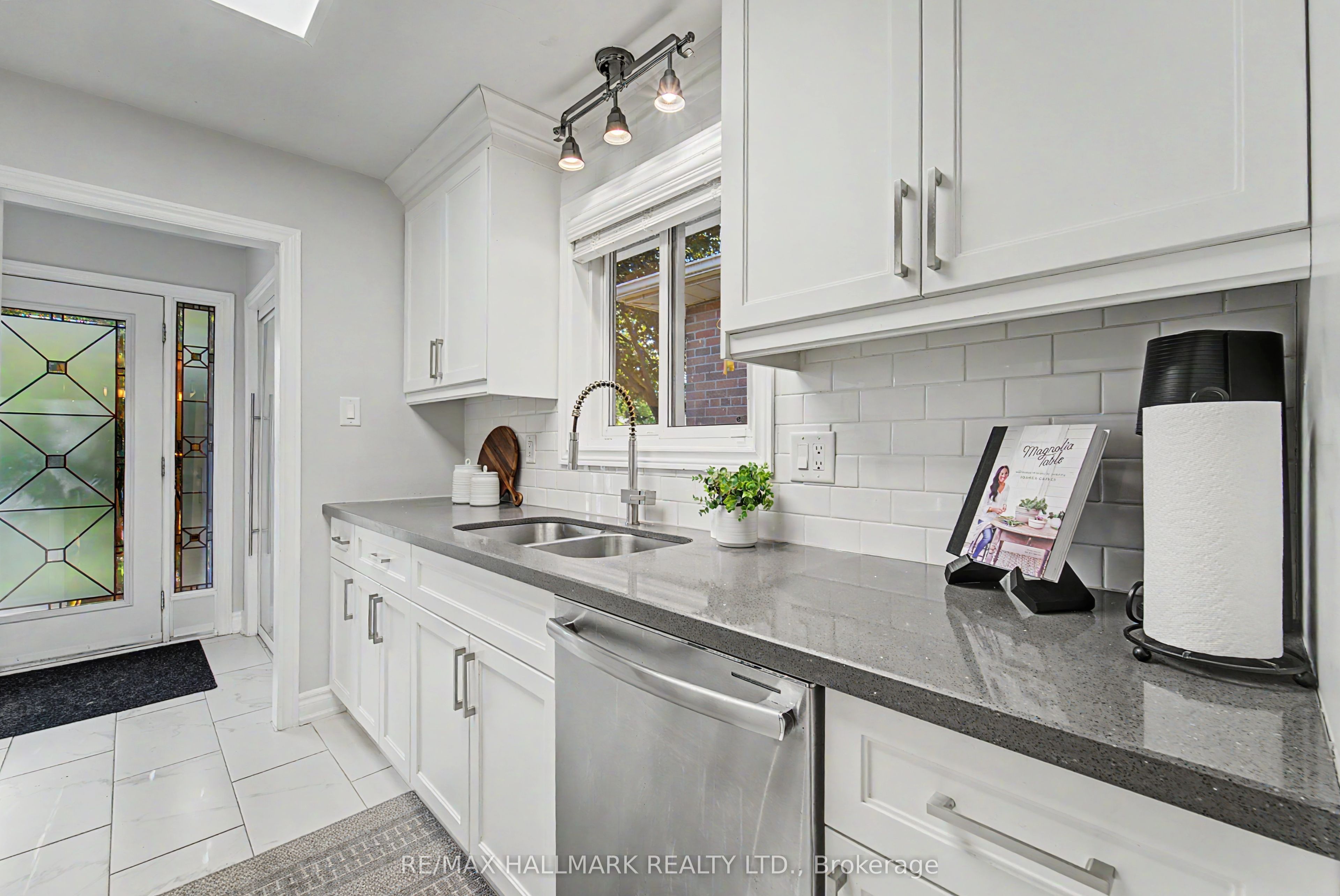 117 Clappison Boulevard Property Photo 9