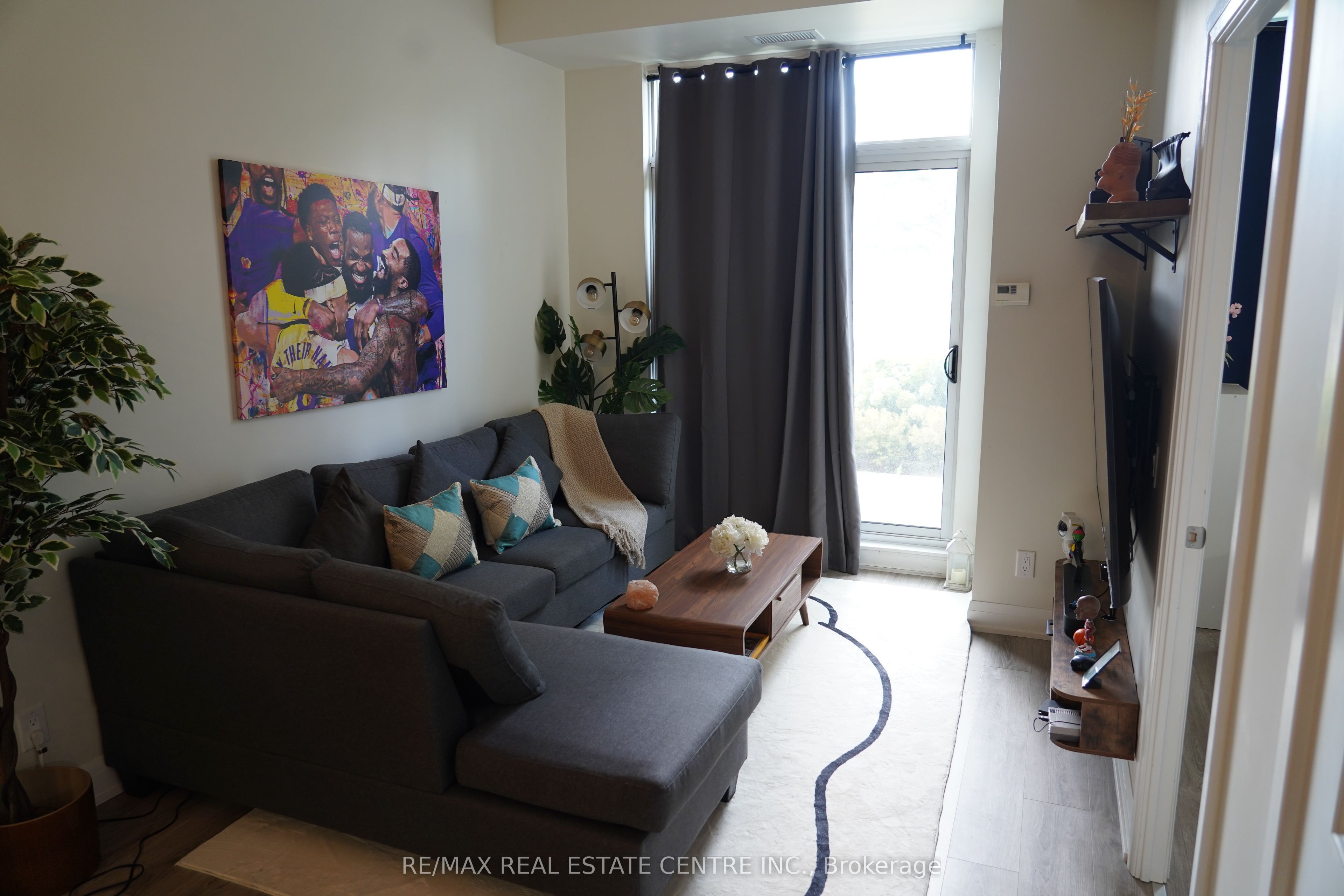 3655 Kingston Road 105 Property Photo 10