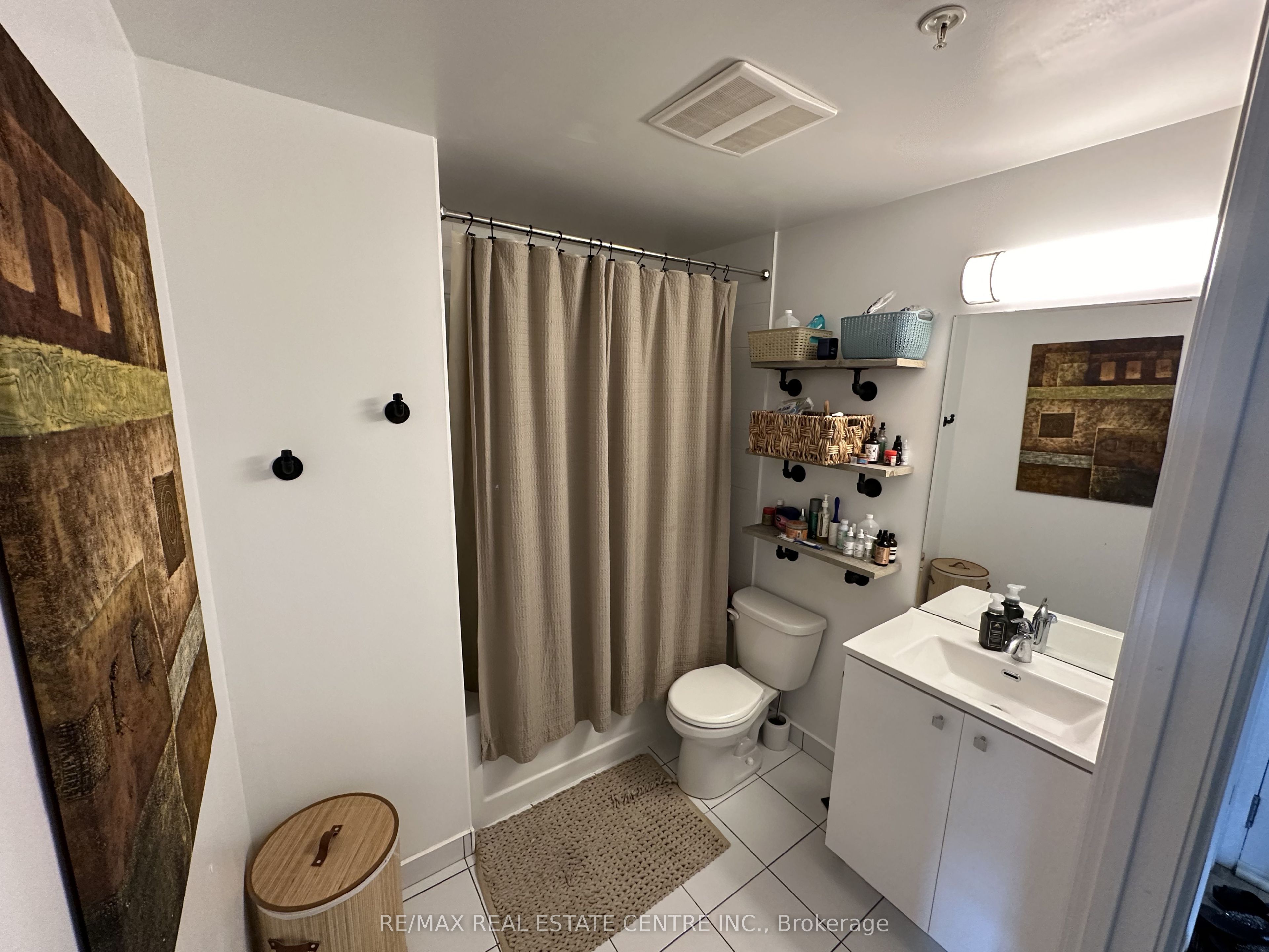 3655 Kingston Road 105 Property Photo 19