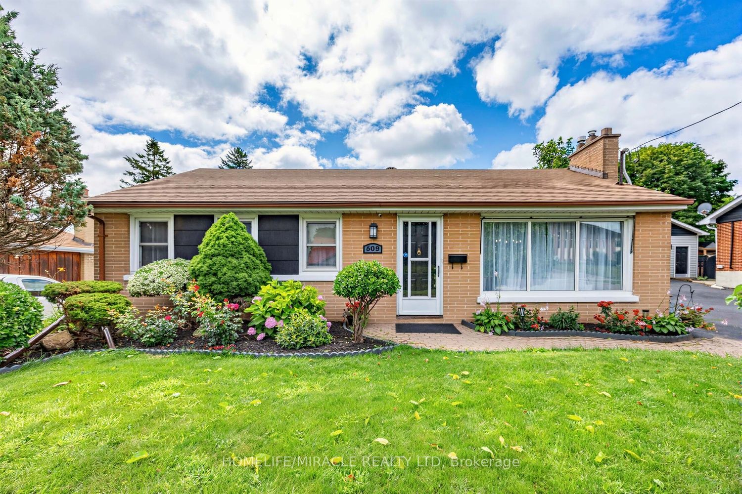 509 Beurling Avenue Property Photo 3