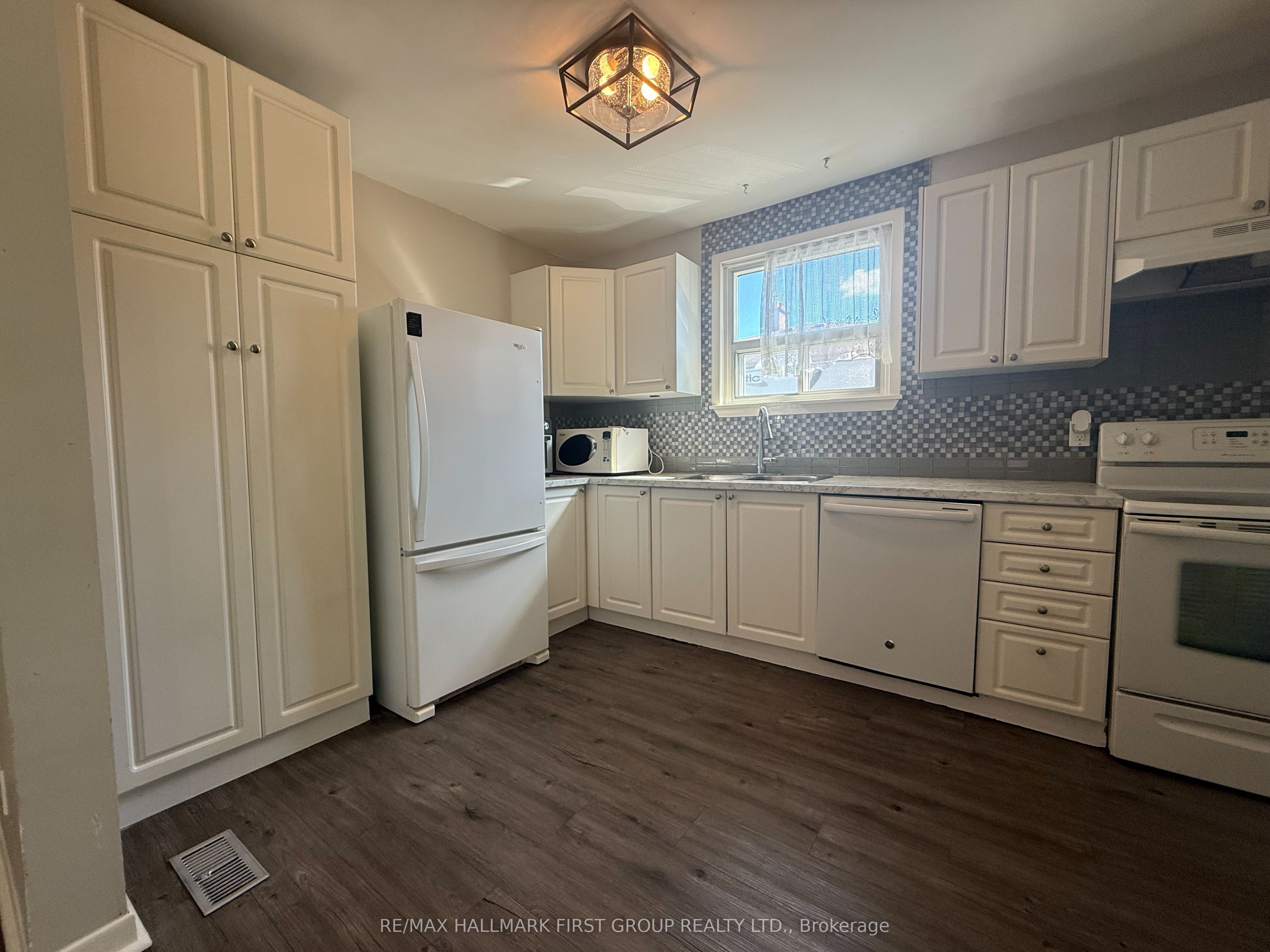 68 Tulloch Drive Property Photo 2