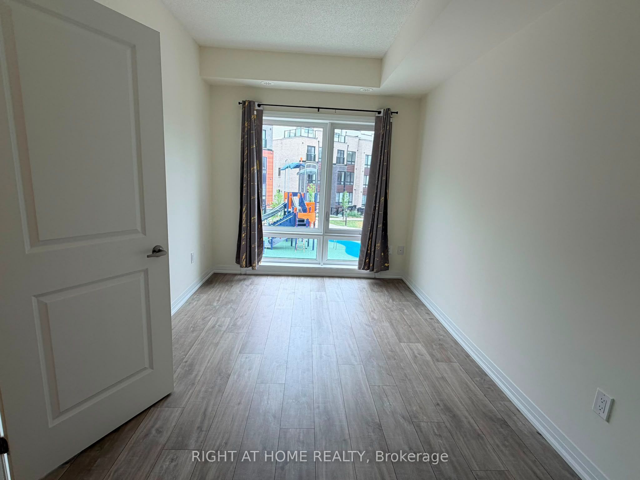 10 Liben Way 14 Property Photo 12