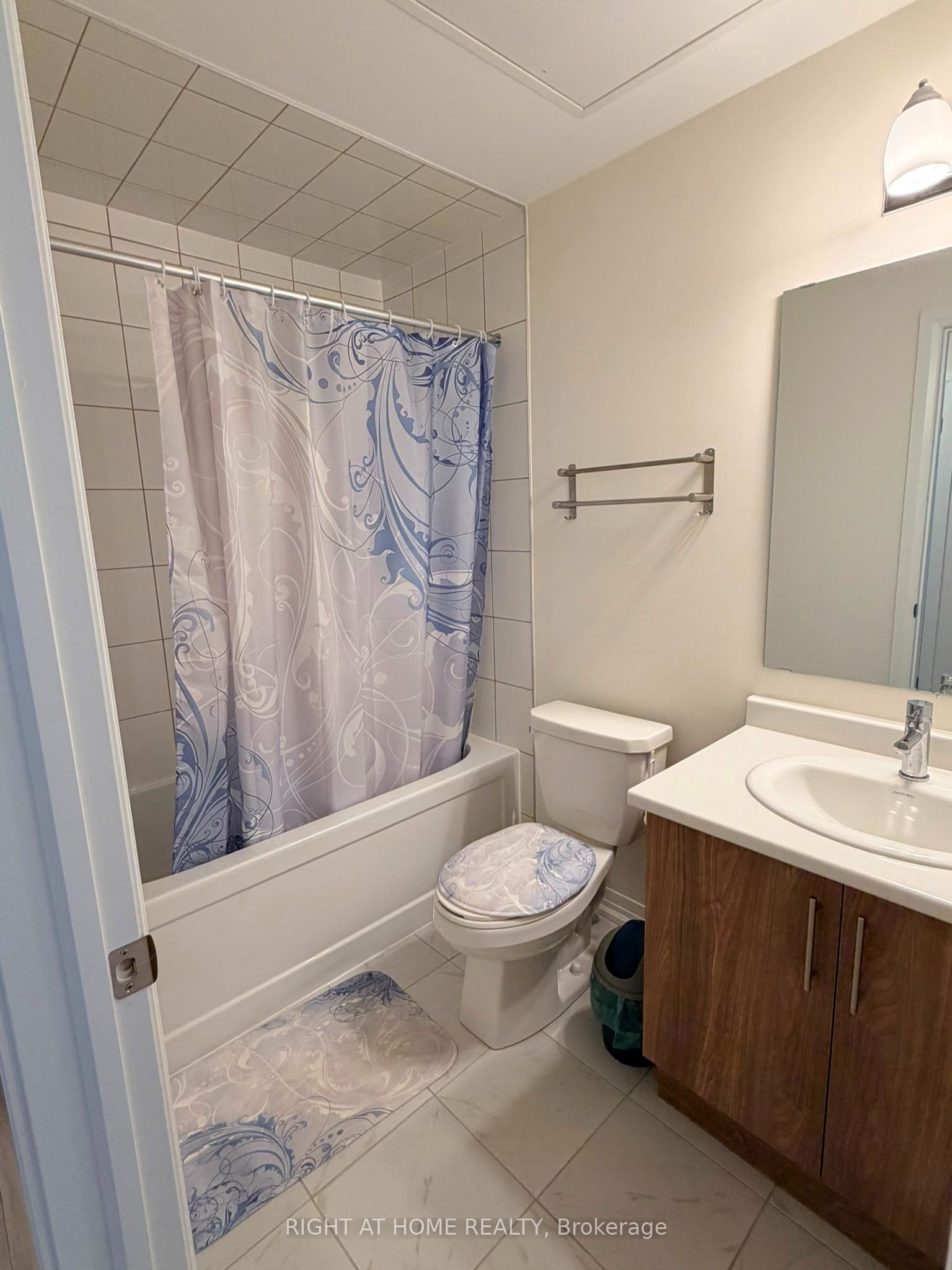 10 Liben Way 14 Property Photo 13