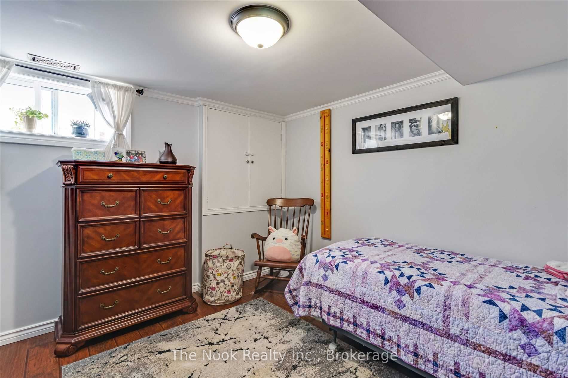 1321 Cedar Street Property Photo 23