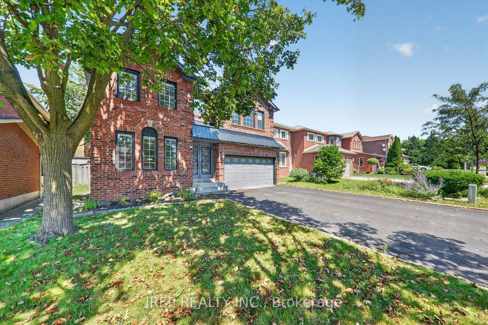 6 Carmichael Drive Lower Property Photo 2