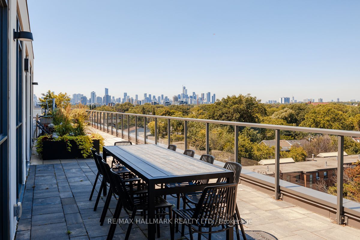 1331 Queen Street E 403