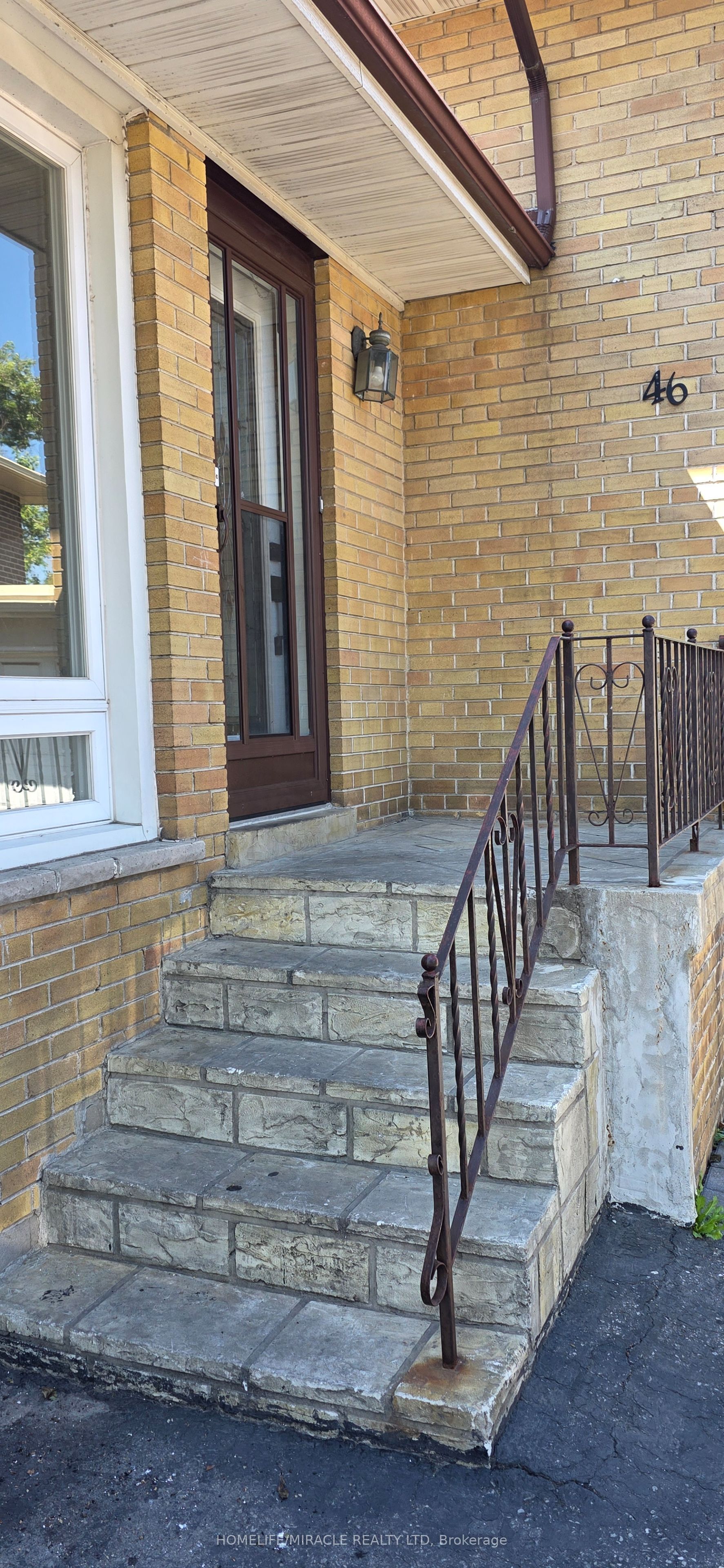 46 Cavehill Crescent Property Photo 2