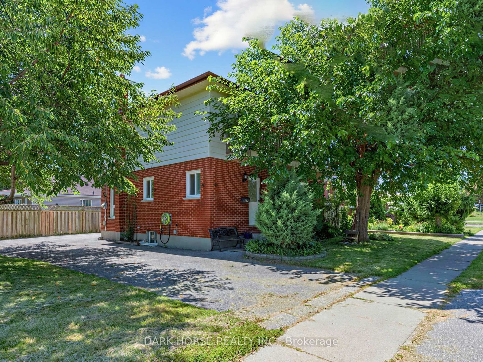 347 Annapolis Avenue Property Photo 2