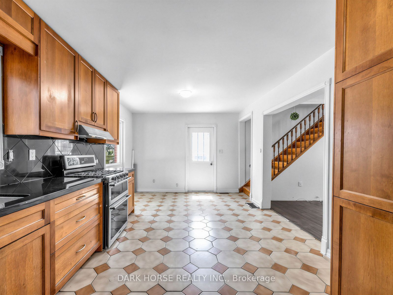 347 Annapolis Avenue Property Photo 9