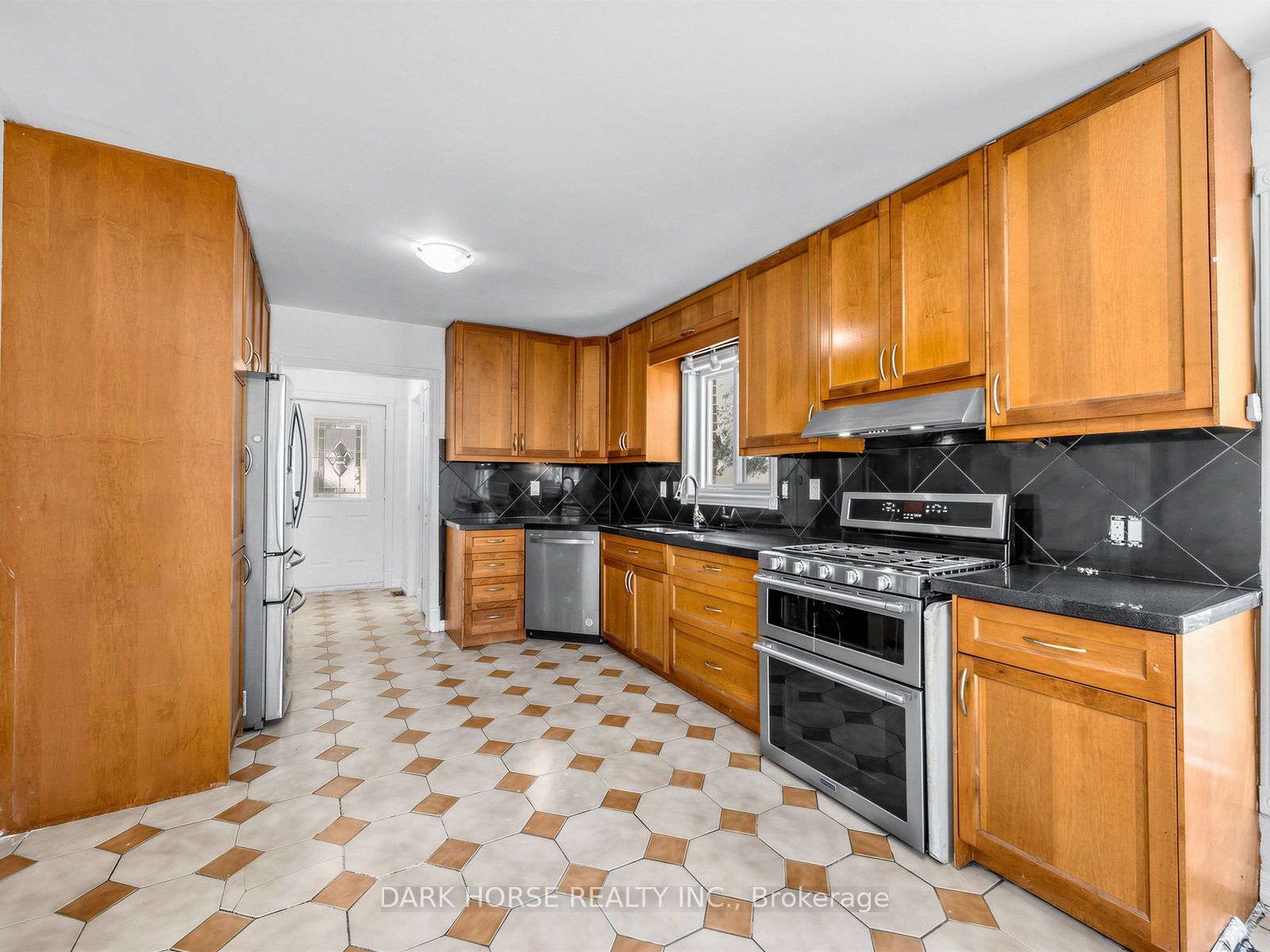 347 Annapolis Avenue Property Photo 10
