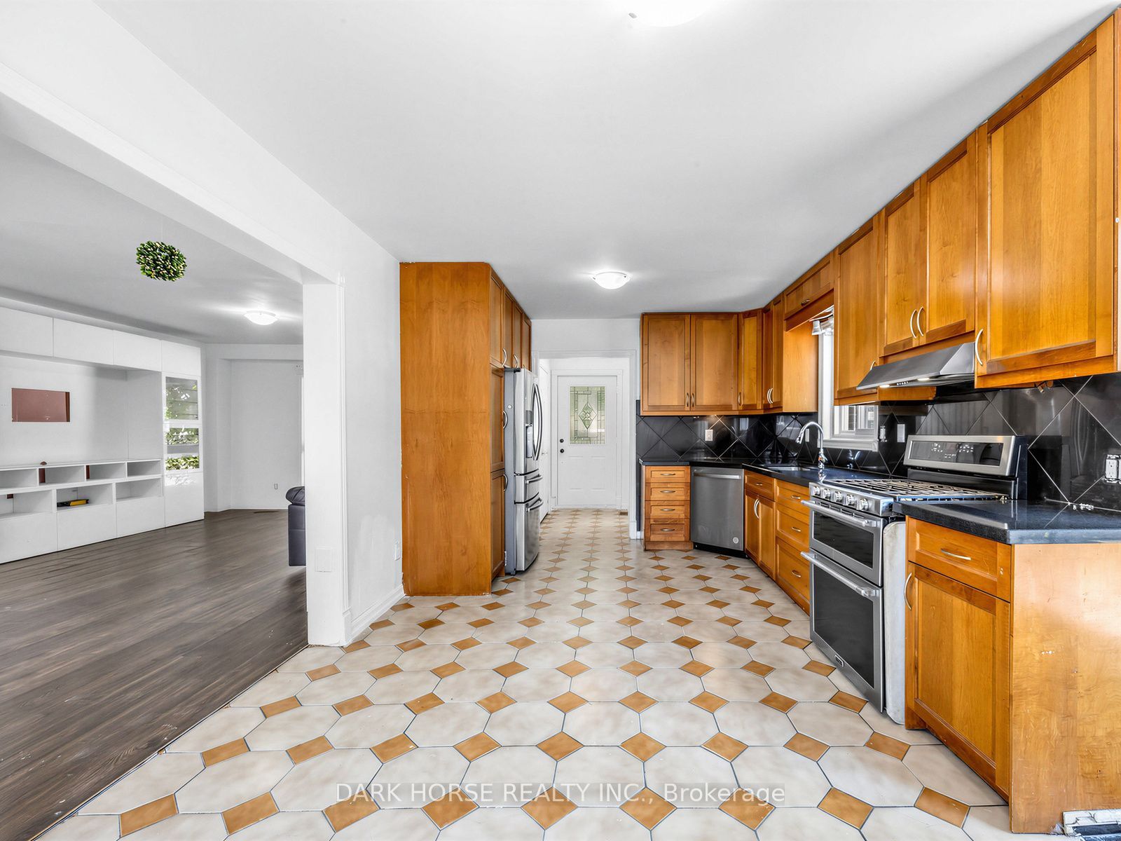347 Annapolis Avenue Property Photo 11