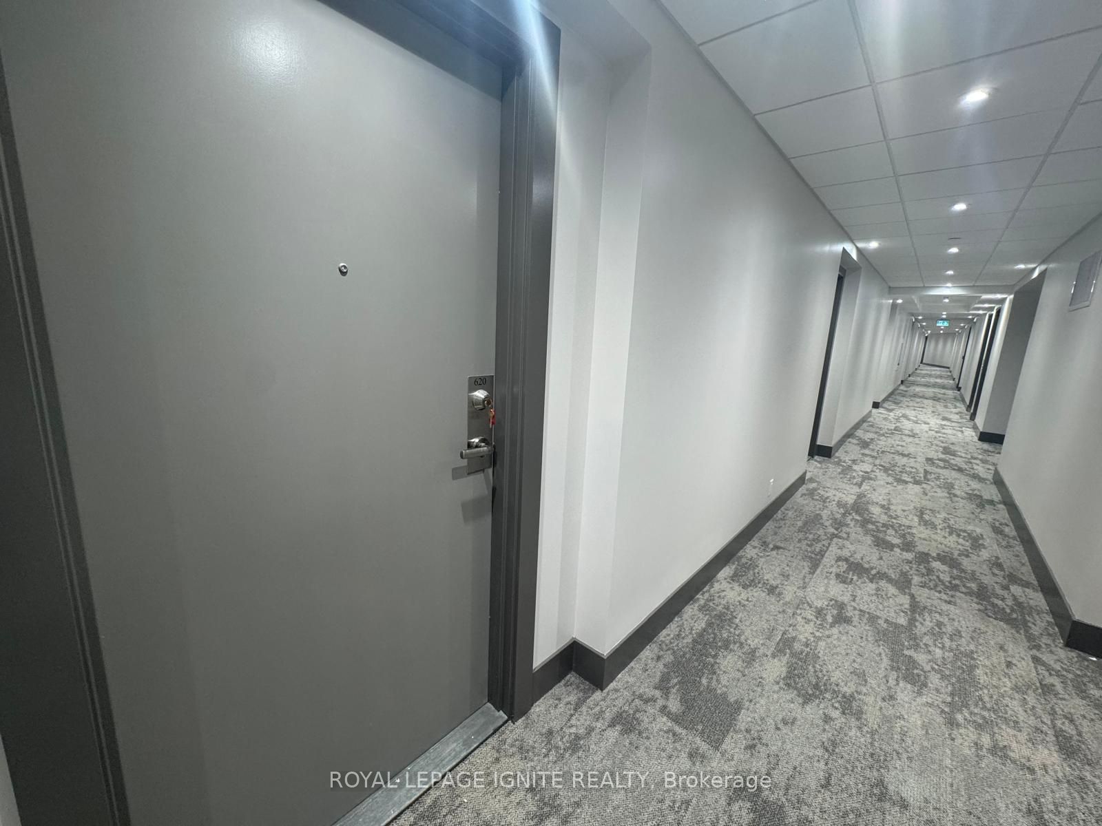 51 Clarington Boulevard 620 Property Photo 5