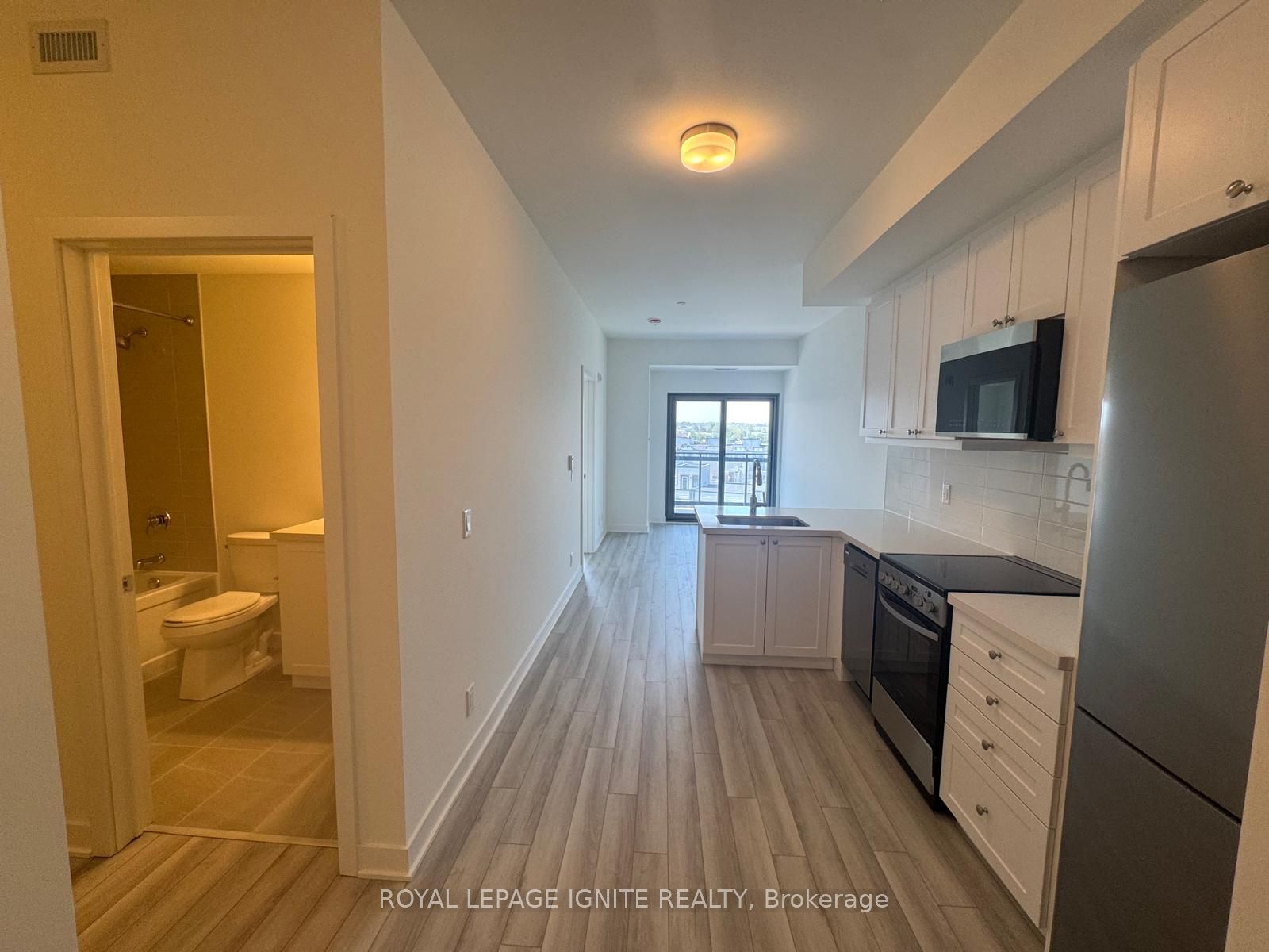 51 Clarington Boulevard 620 Property Photo 7