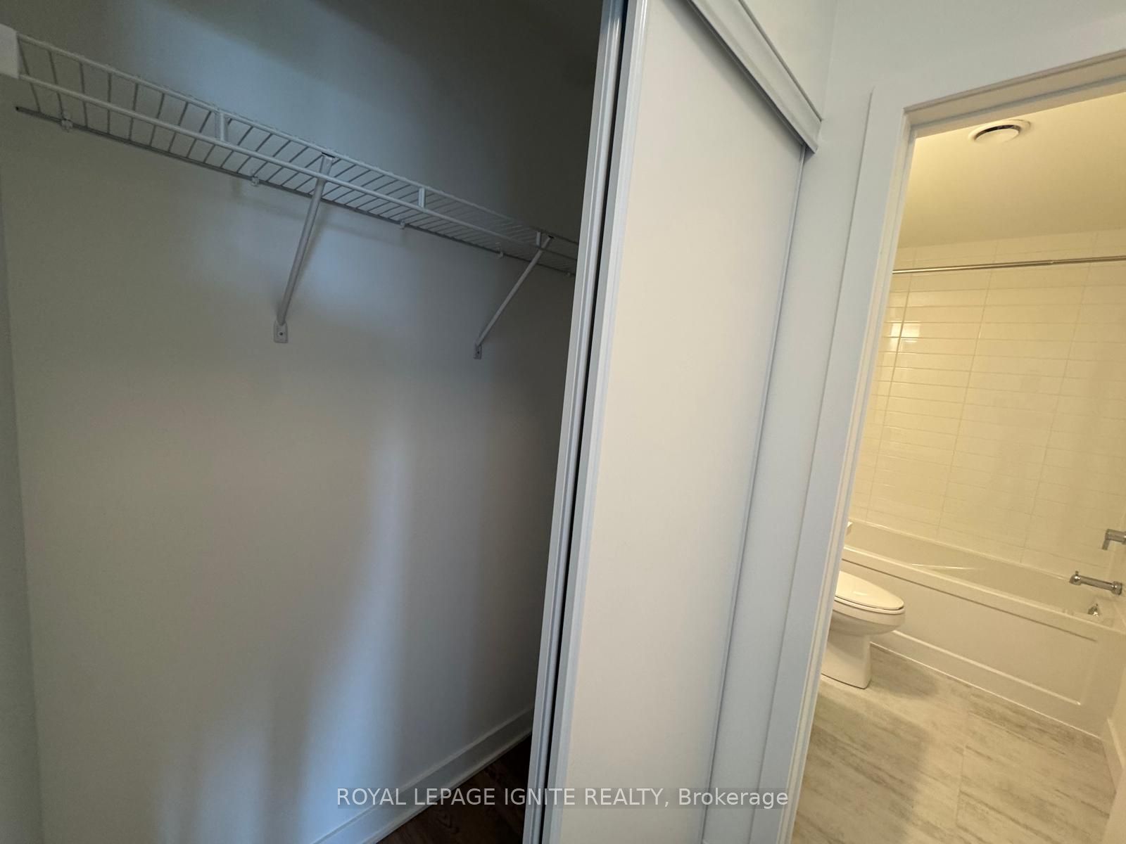 51 Clarington Boulevard 627 Property Photo 19