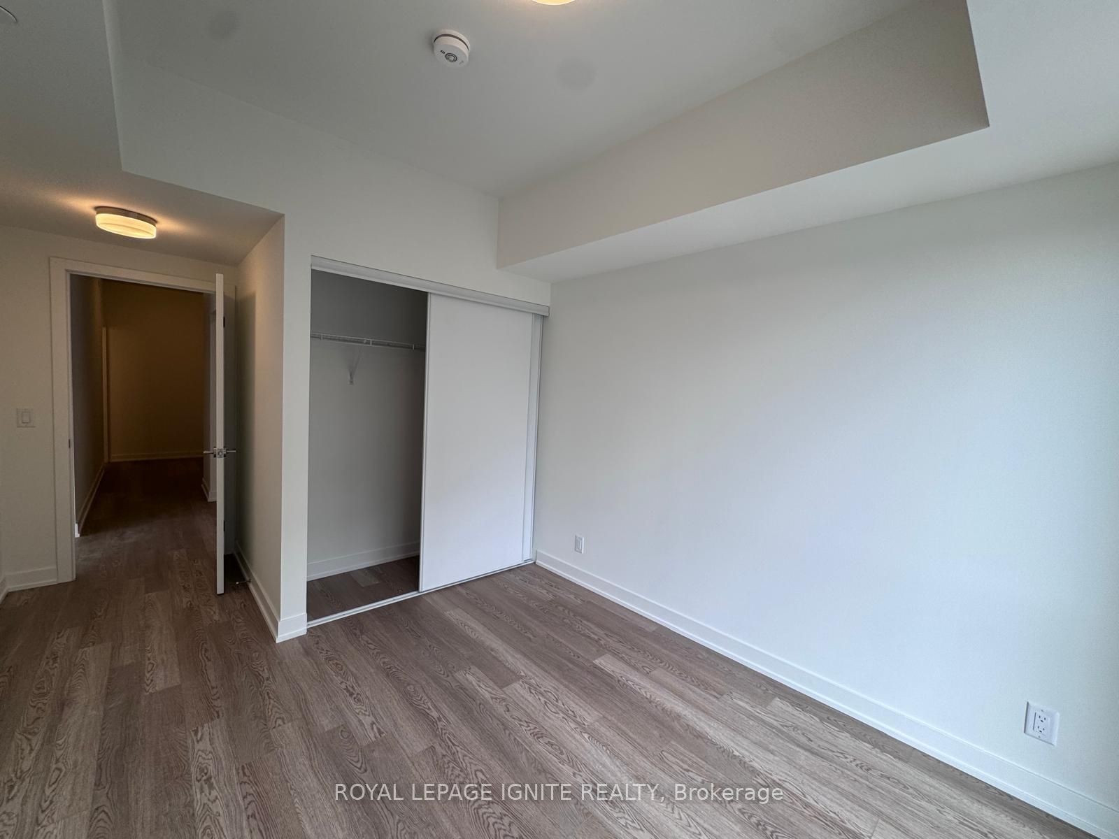 51 Clarington Boulevard 1124 Property Photo 8