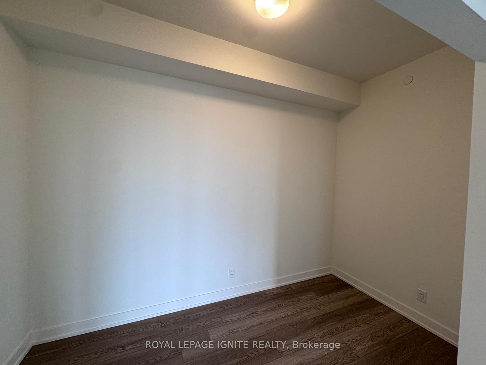 51 Clarington Boulevard 1124 Property Photo 10