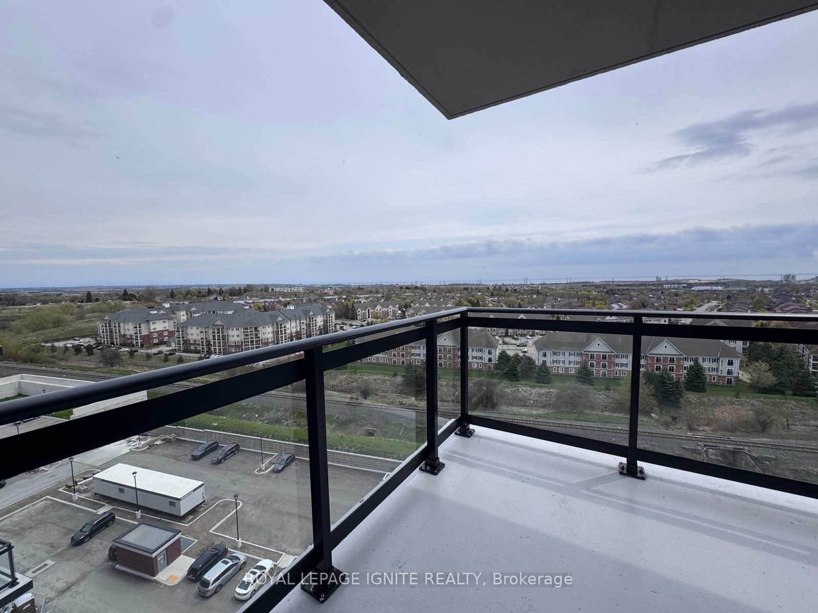 51 Clarington Boulevard 1124 Property Photo 14
