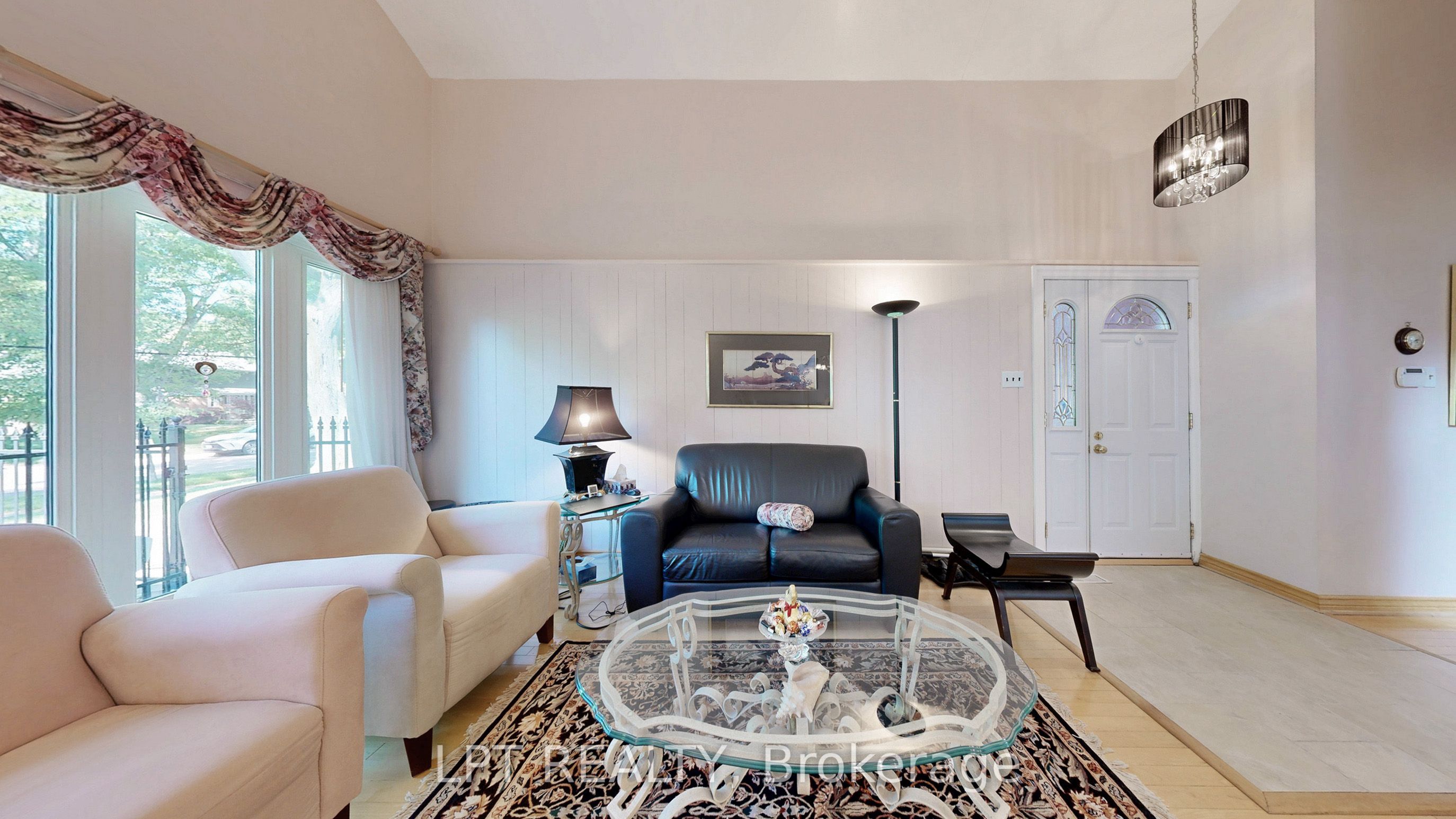 6 Abbottswood Road Property Photo 5