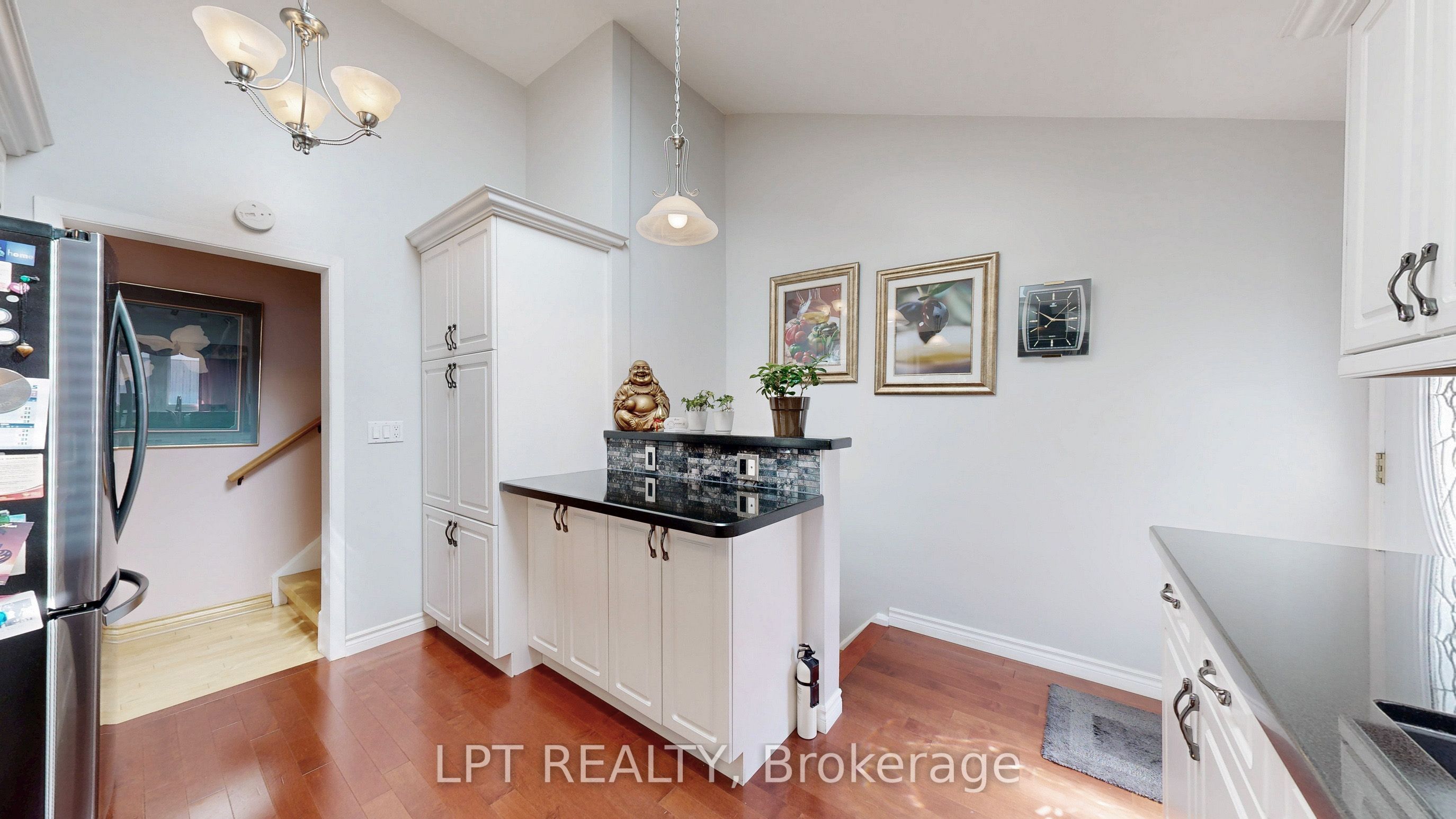 6 Abbottswood Road Property Photo 15