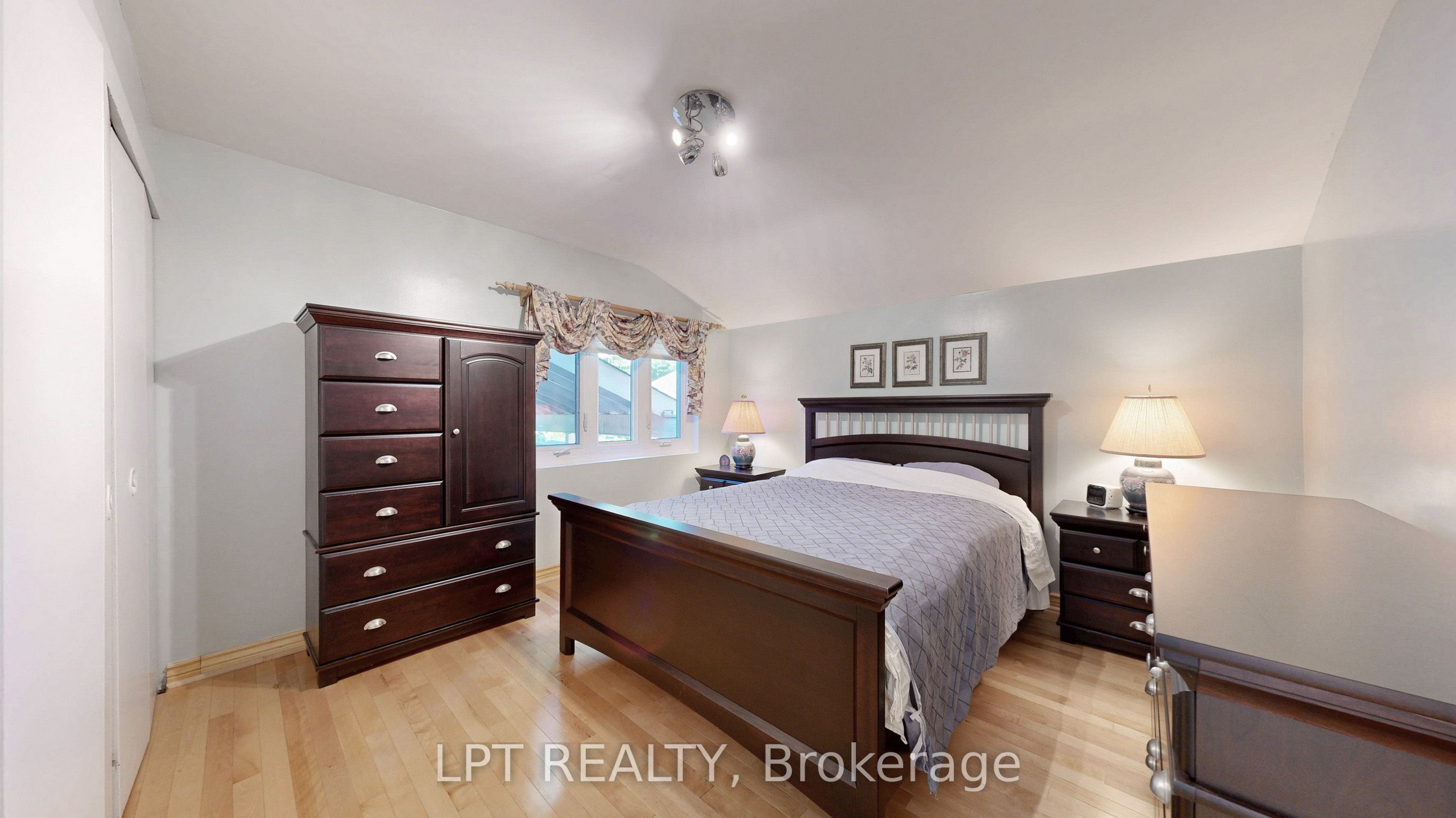6 Abbottswood Road Property Photo 23